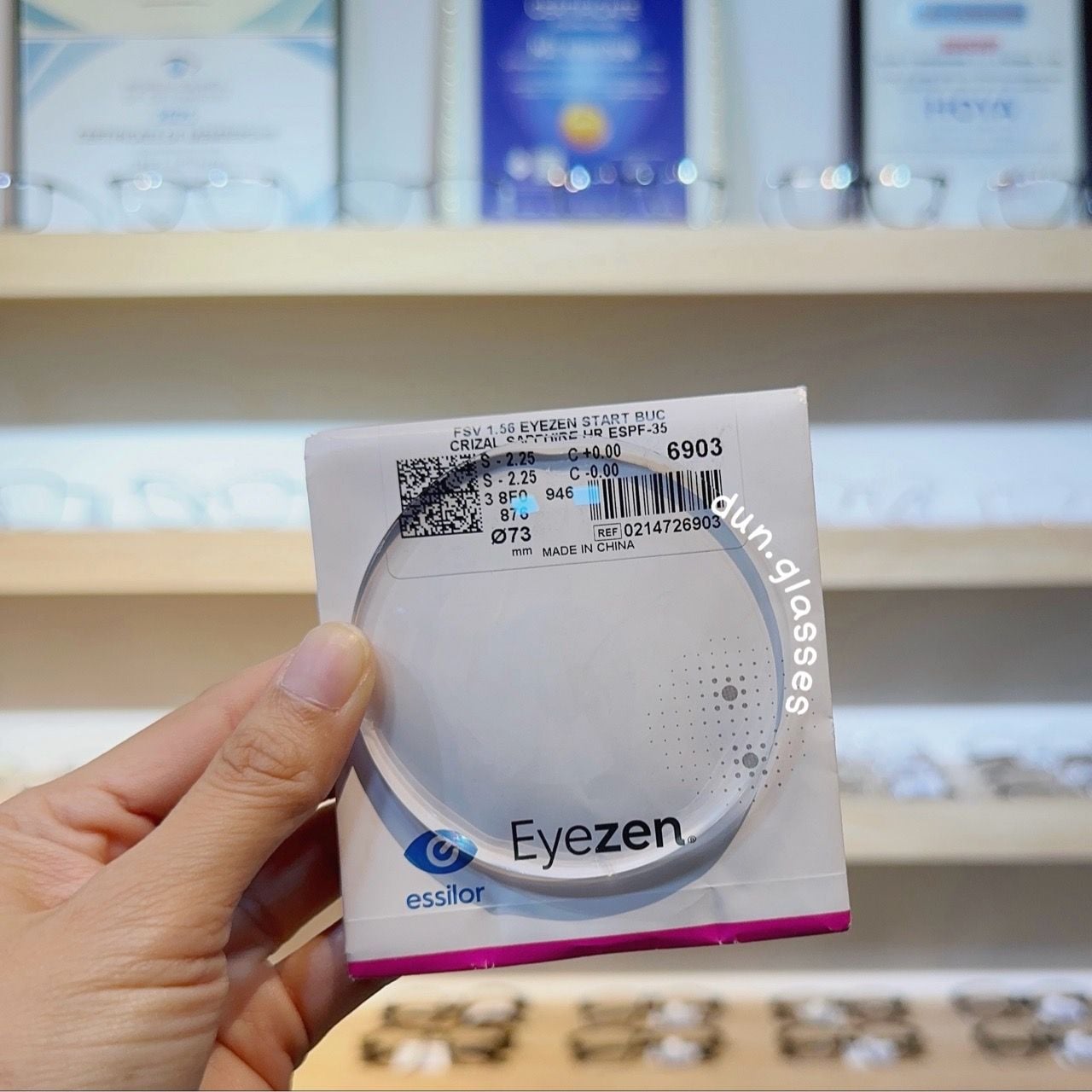  Tròng Eyezen Start Stock - Essilor. Tròng kính giảm mỏi mắt kỹ thuật số 