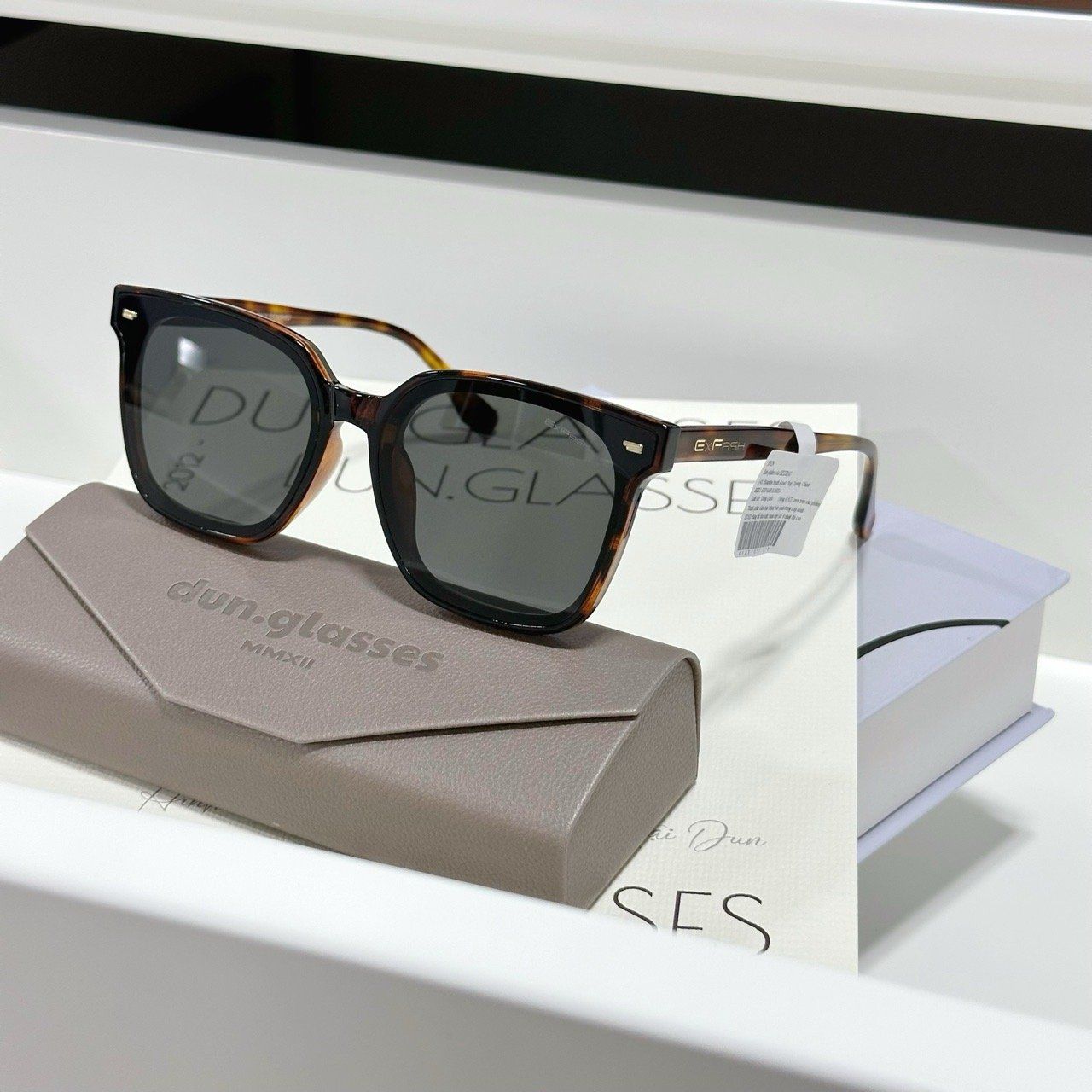  Kính mát Exfash EF231017 