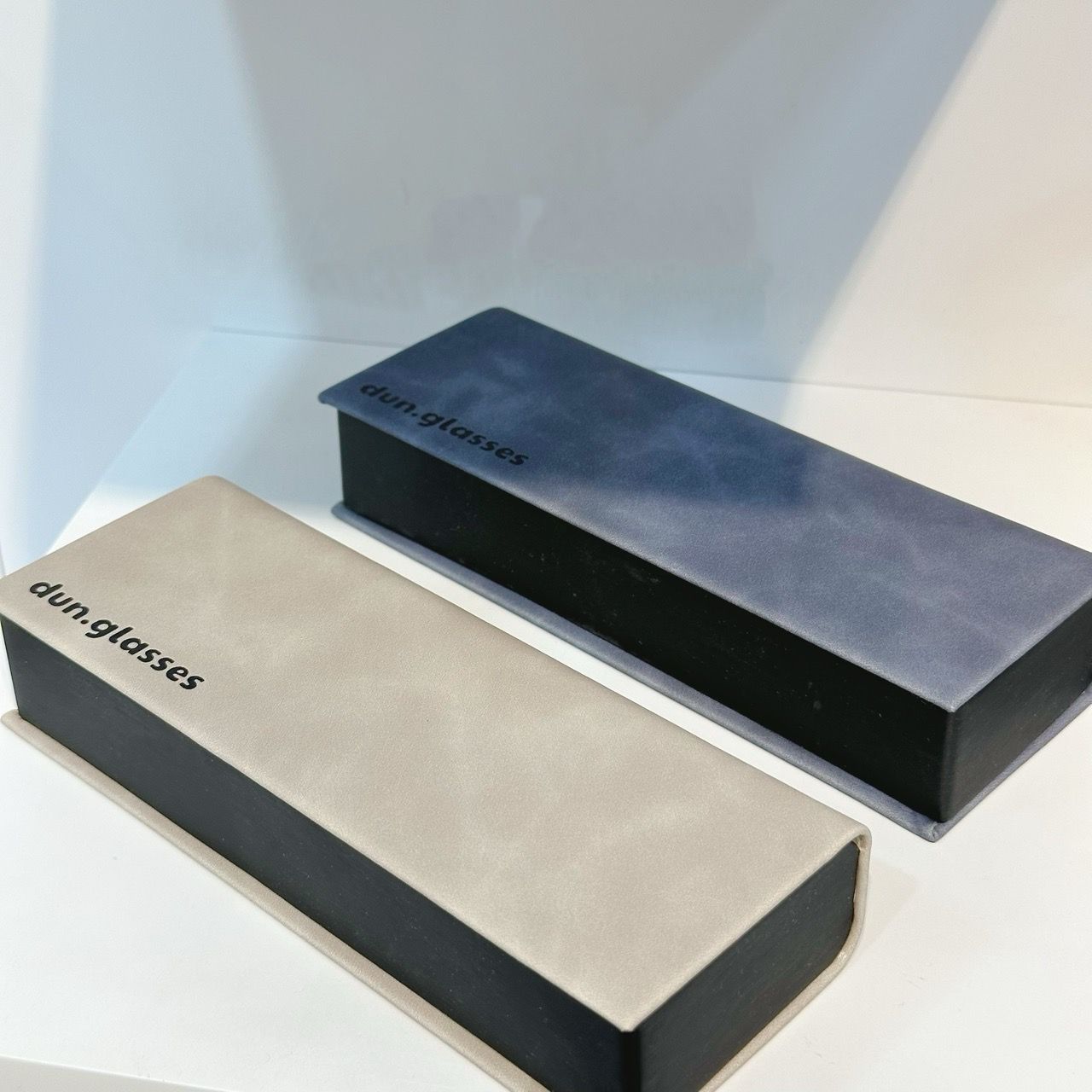  Hộp kính DUN H102 