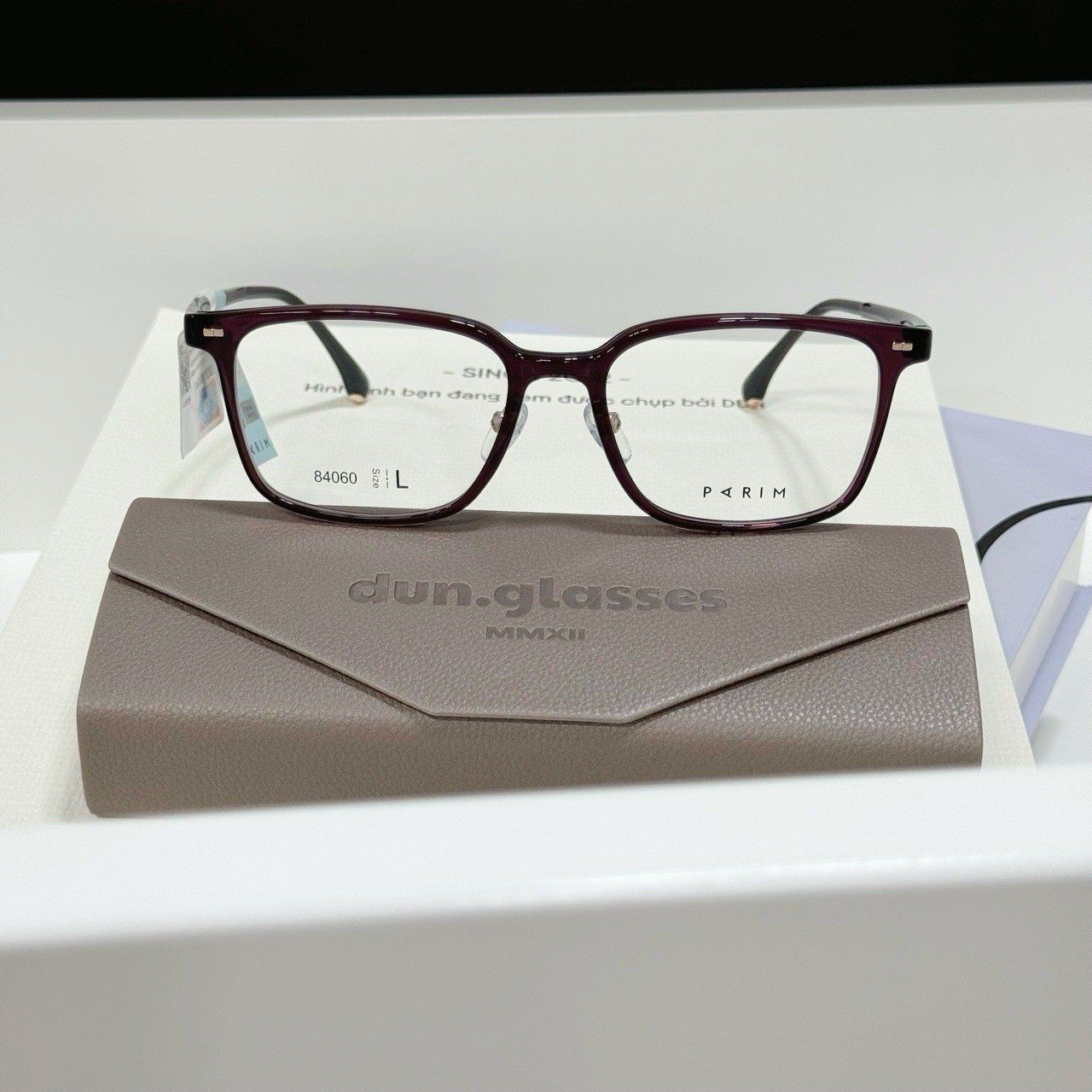  Mắt kính Parim 84060 