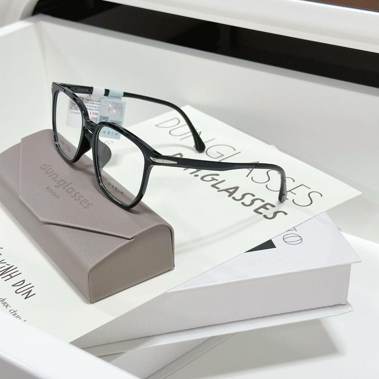  Mắt kính Parim 84040 