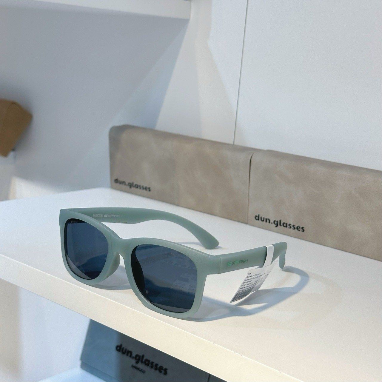  Kính mát trẻ em EF 44744 