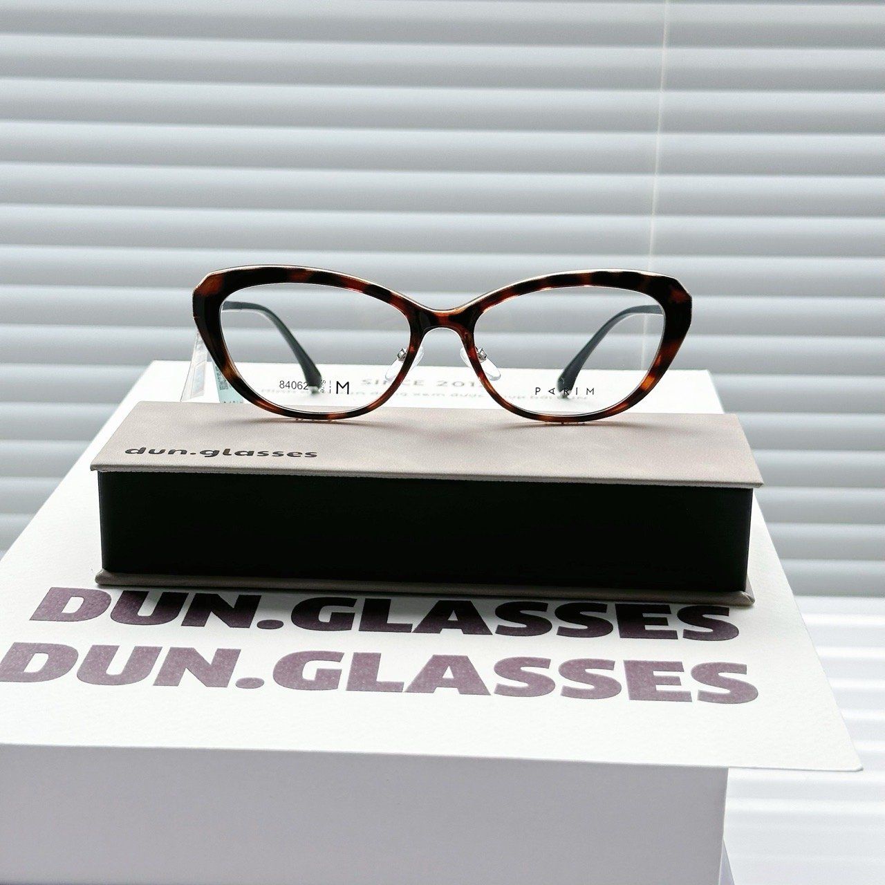  Mắt kính Parim 84062 