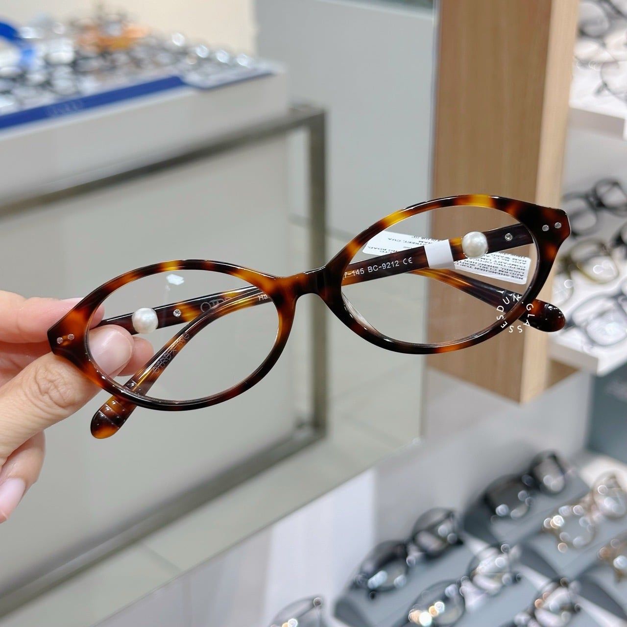  Mắt kính oval G4079 