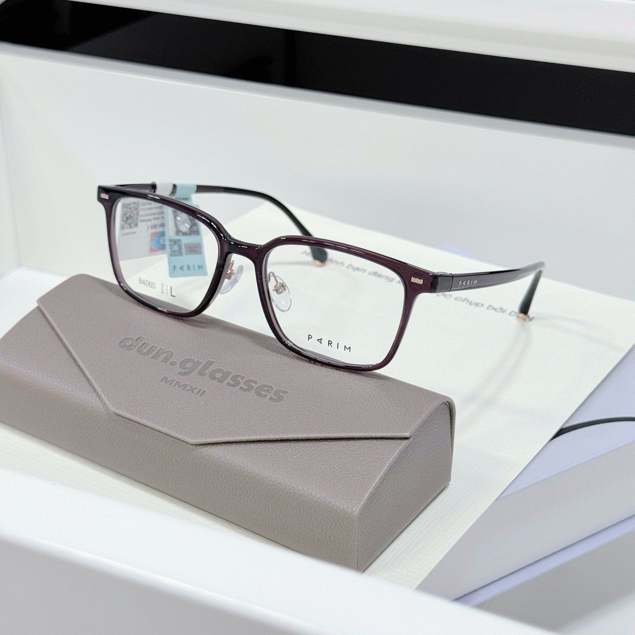  Mắt kính Parim 84060 