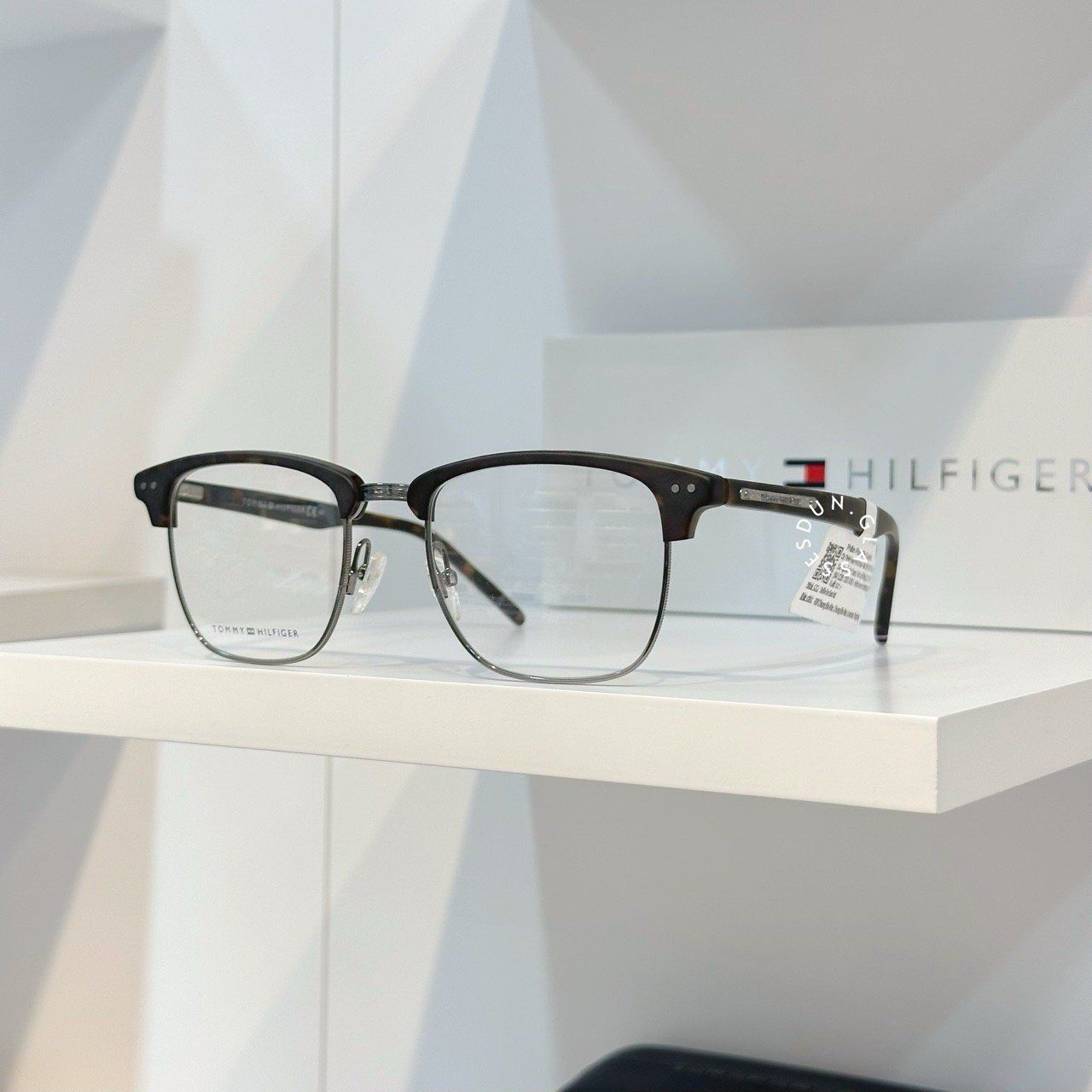  Mắt kính Tommy Hilfiger TH 1730 