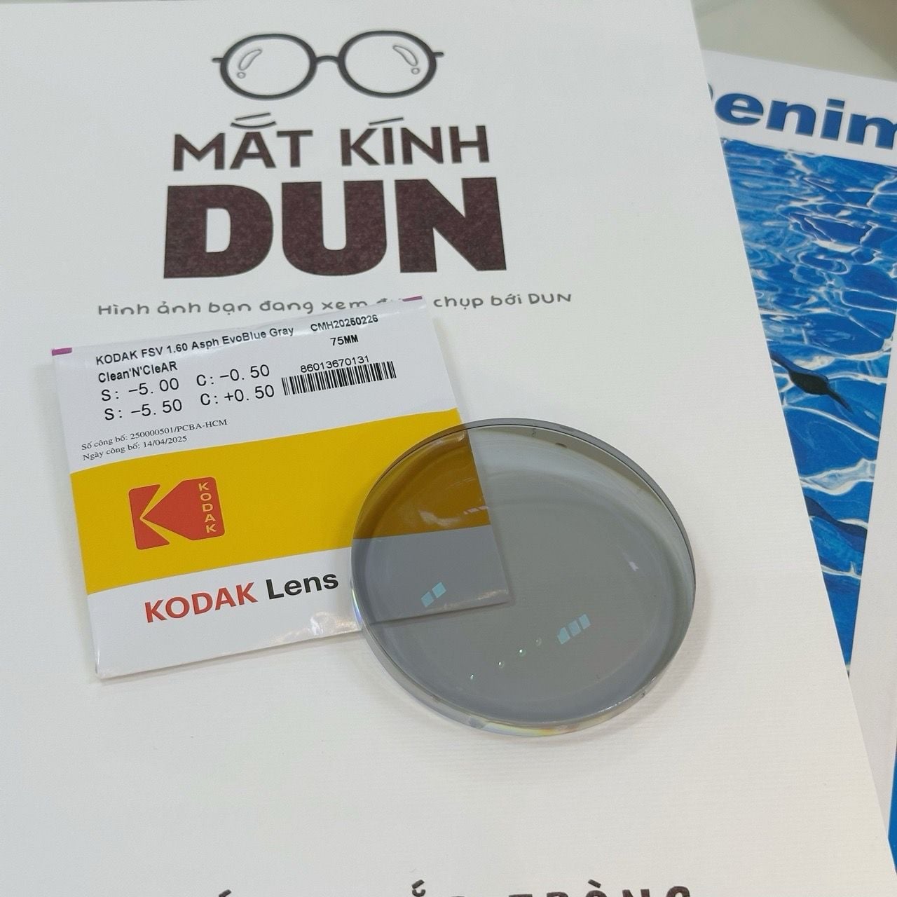  Tròng đổi màu Kodak - Mỹ 