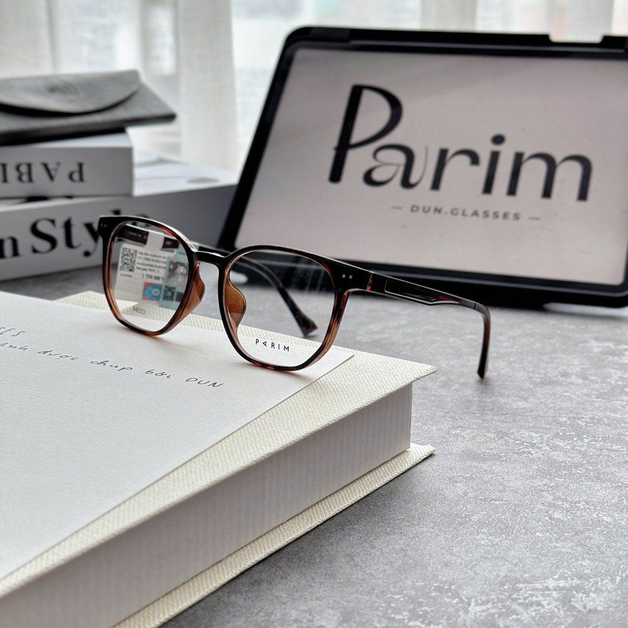  Mắt kính Parim 84033 