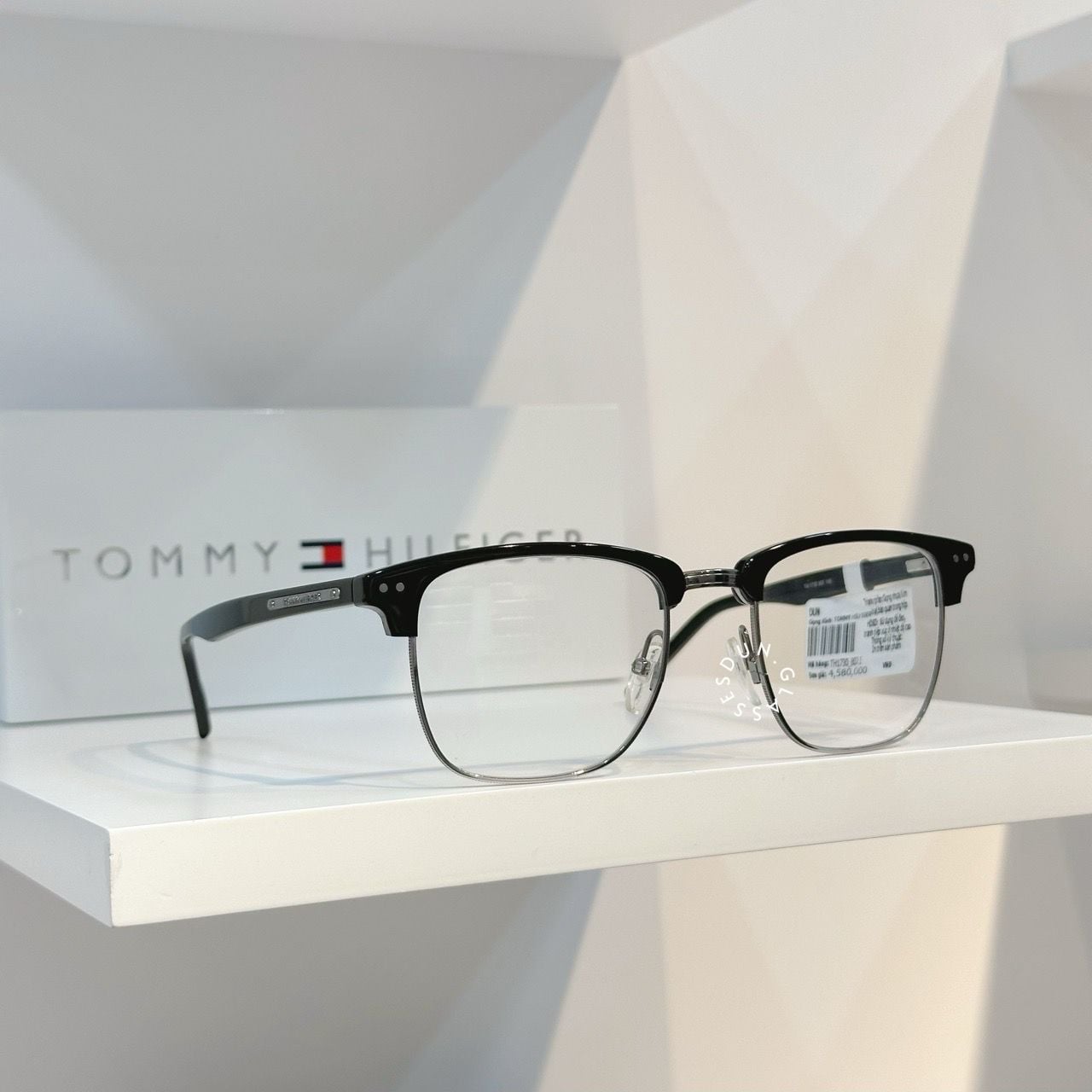  Mắt kính Tommy Hilfiger TH 1730 