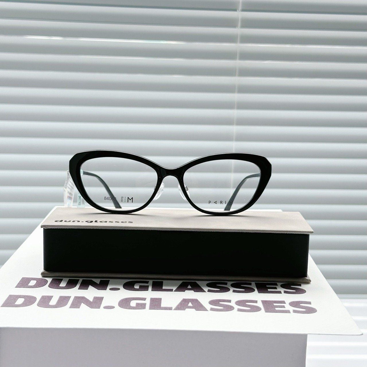  Mắt kính Parim 84062 