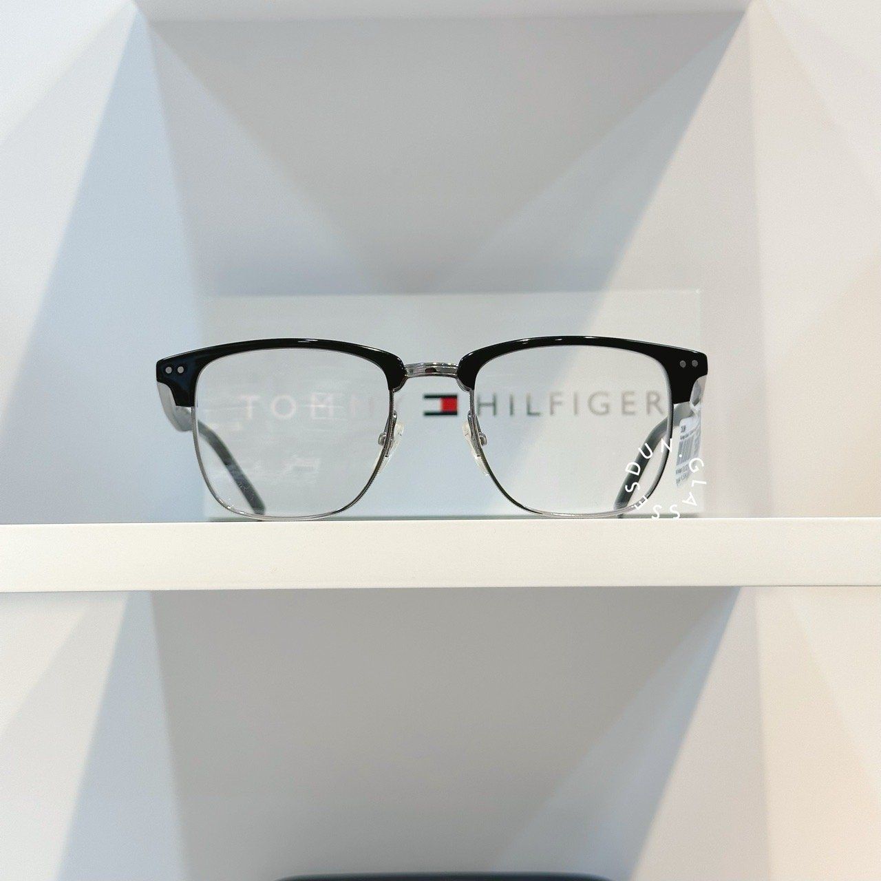  Mắt kính Tommy Hilfiger TH 1730 