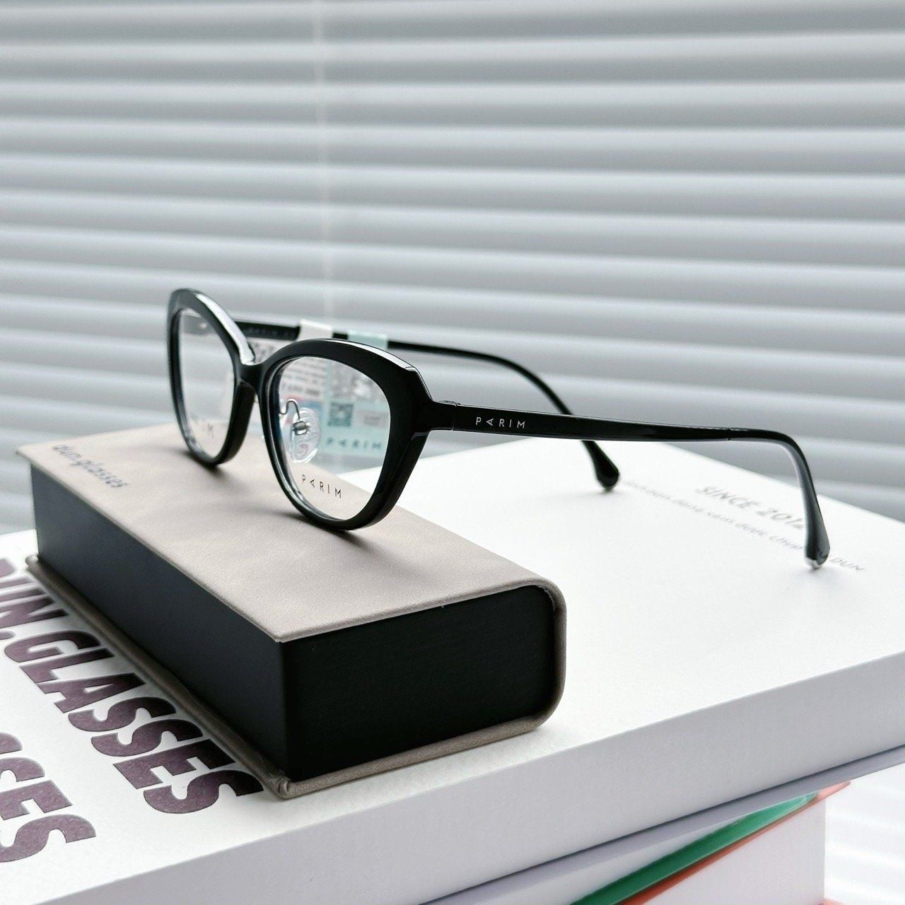  Mắt kính Parim 84062 