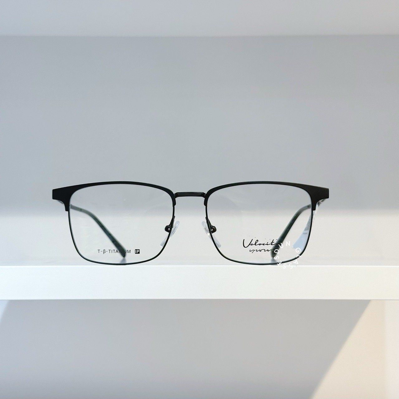  Mắt kính titanium Velocity VL 281061 