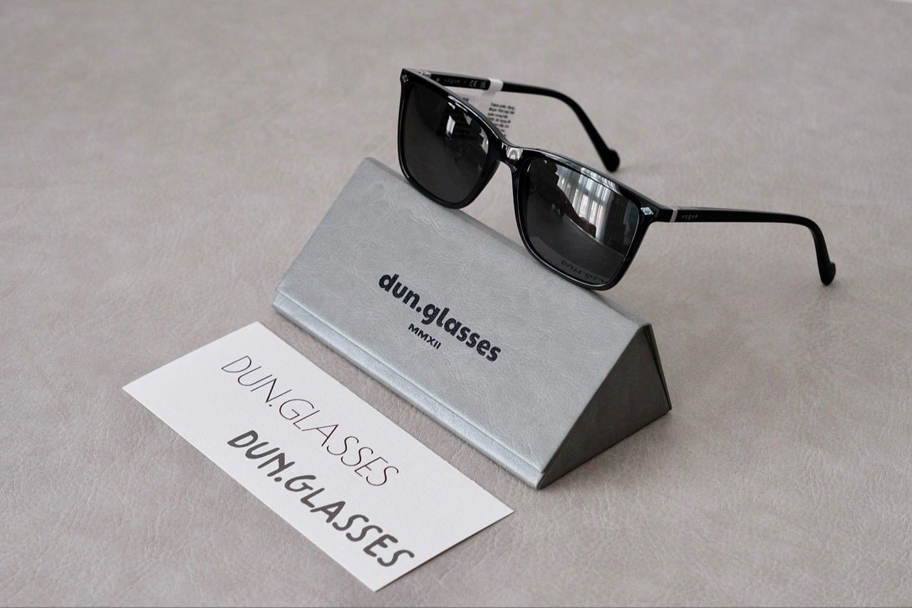  Kính mát VOGUE VO 5493 S 