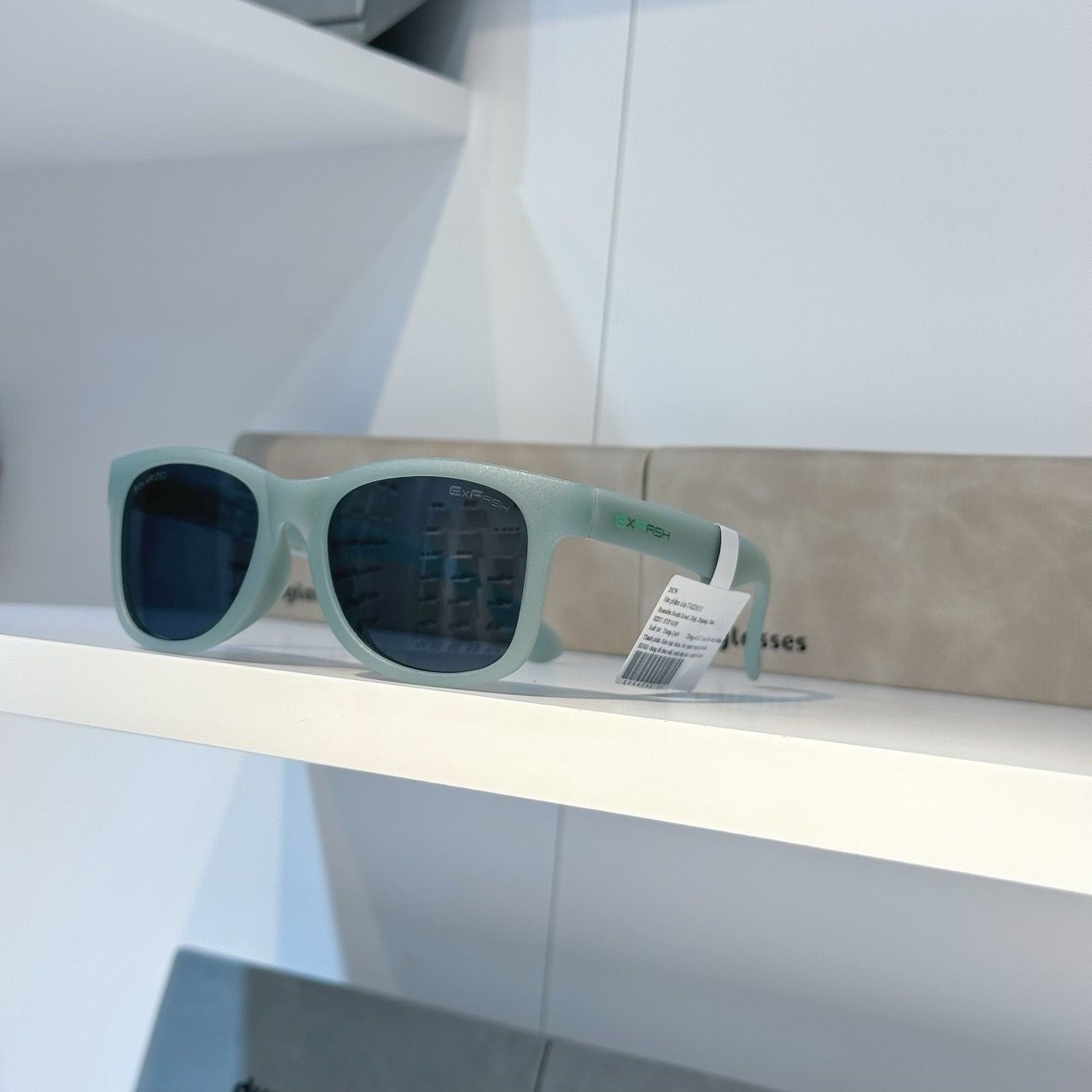  Kính mát trẻ em EF 44744 