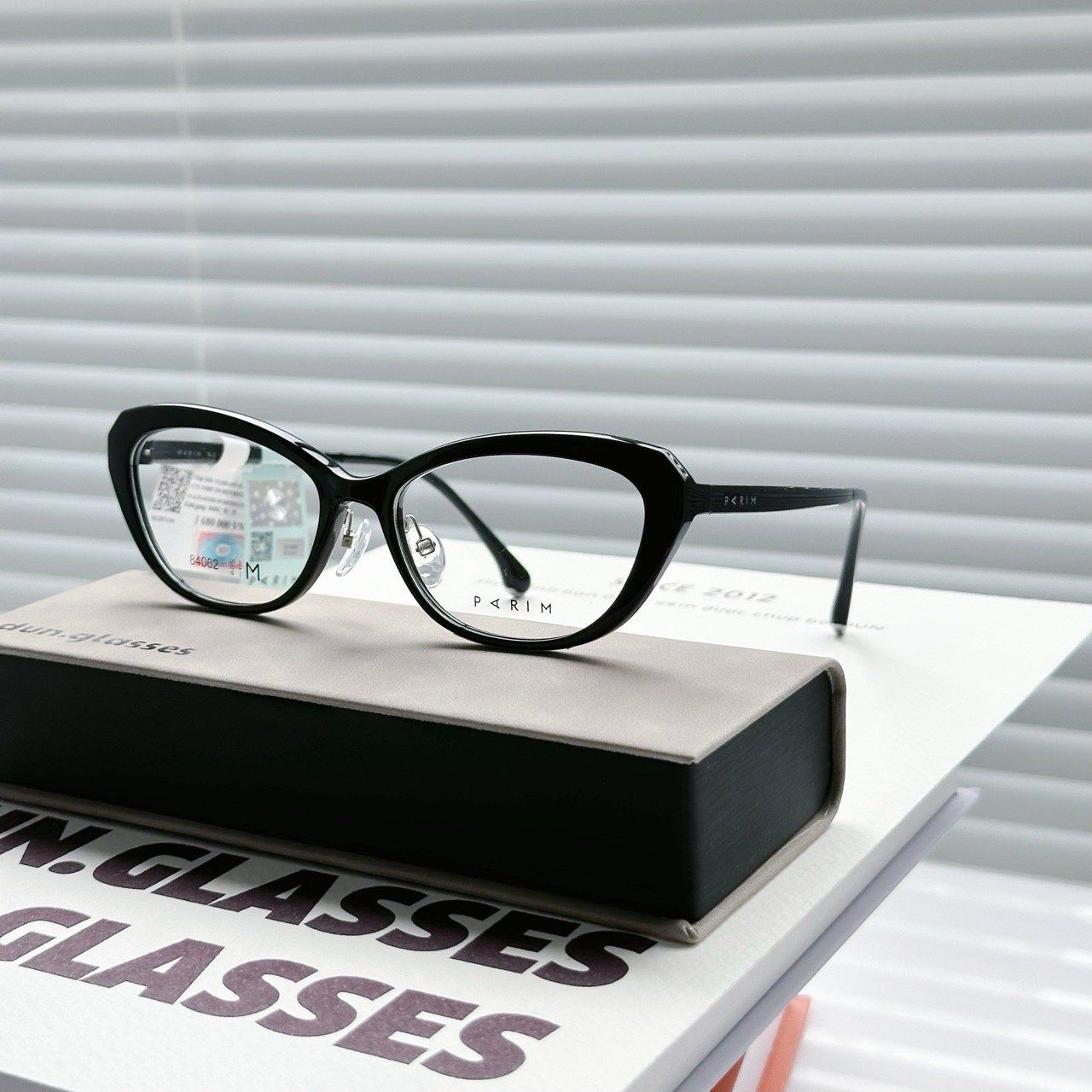  Mắt kính Parim 84062 