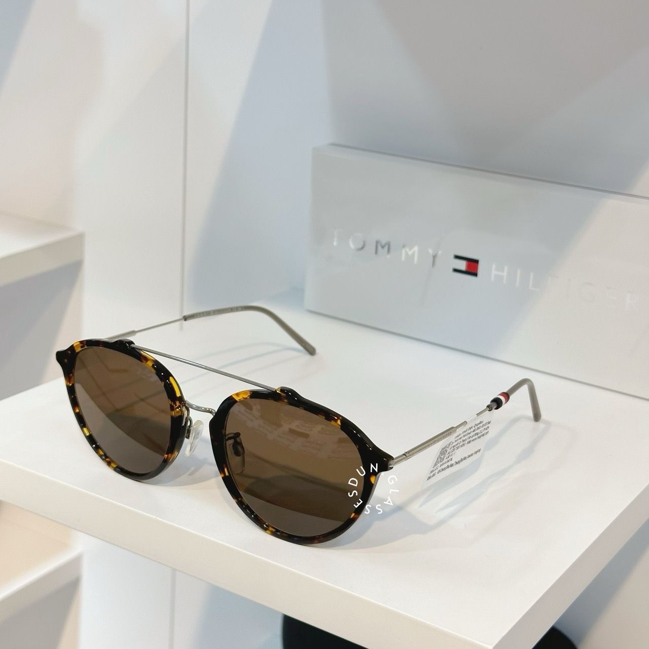  Kính mát Tommy Hilfiger TH 1618 