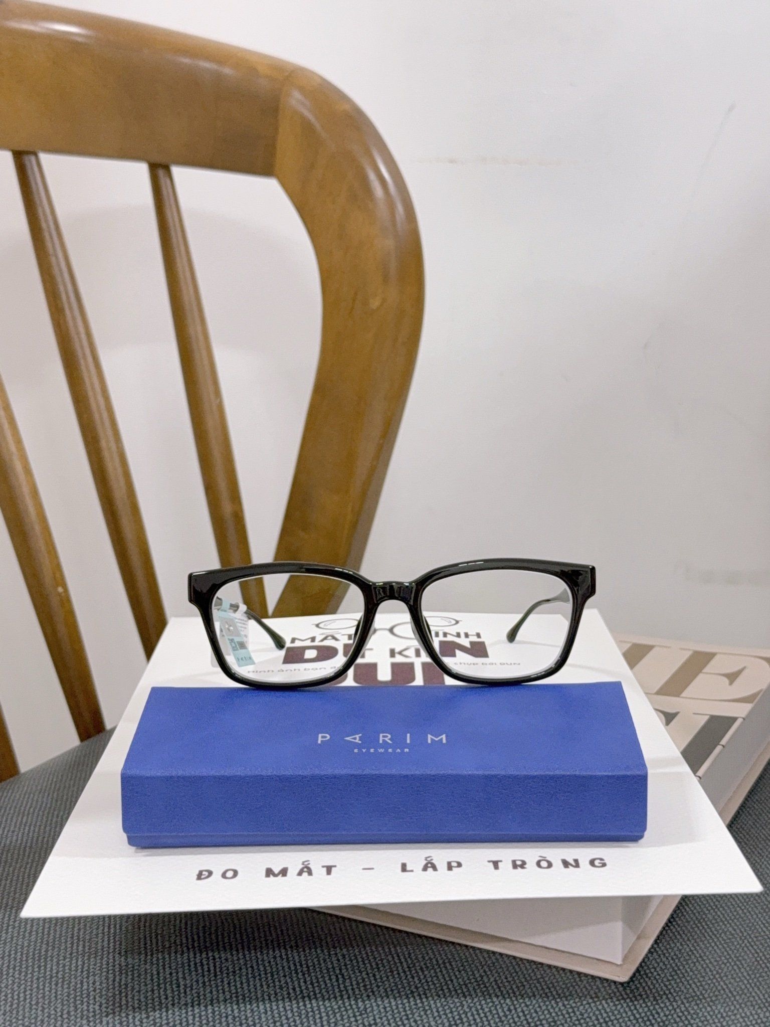 Mắt kính Parim 84045 