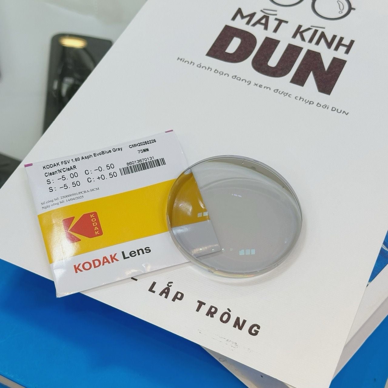  Tròng đổi màu Kodak - Mỹ 