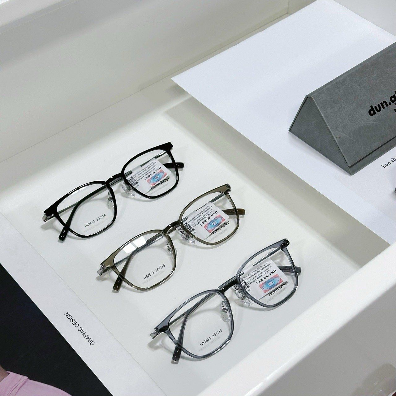  Mắt kính Helen Keller H 82611 
