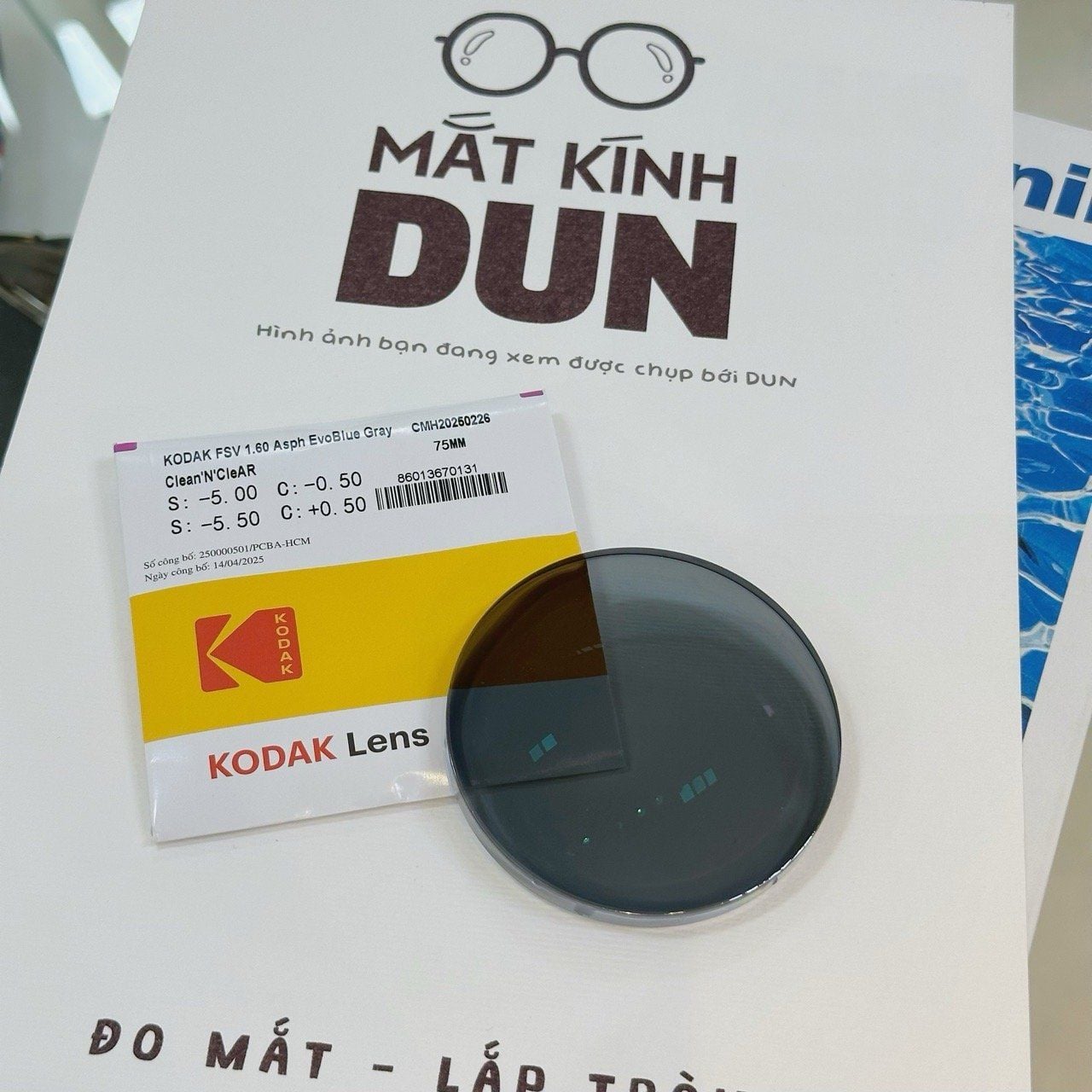  Tròng đổi màu Kodak - Mỹ 