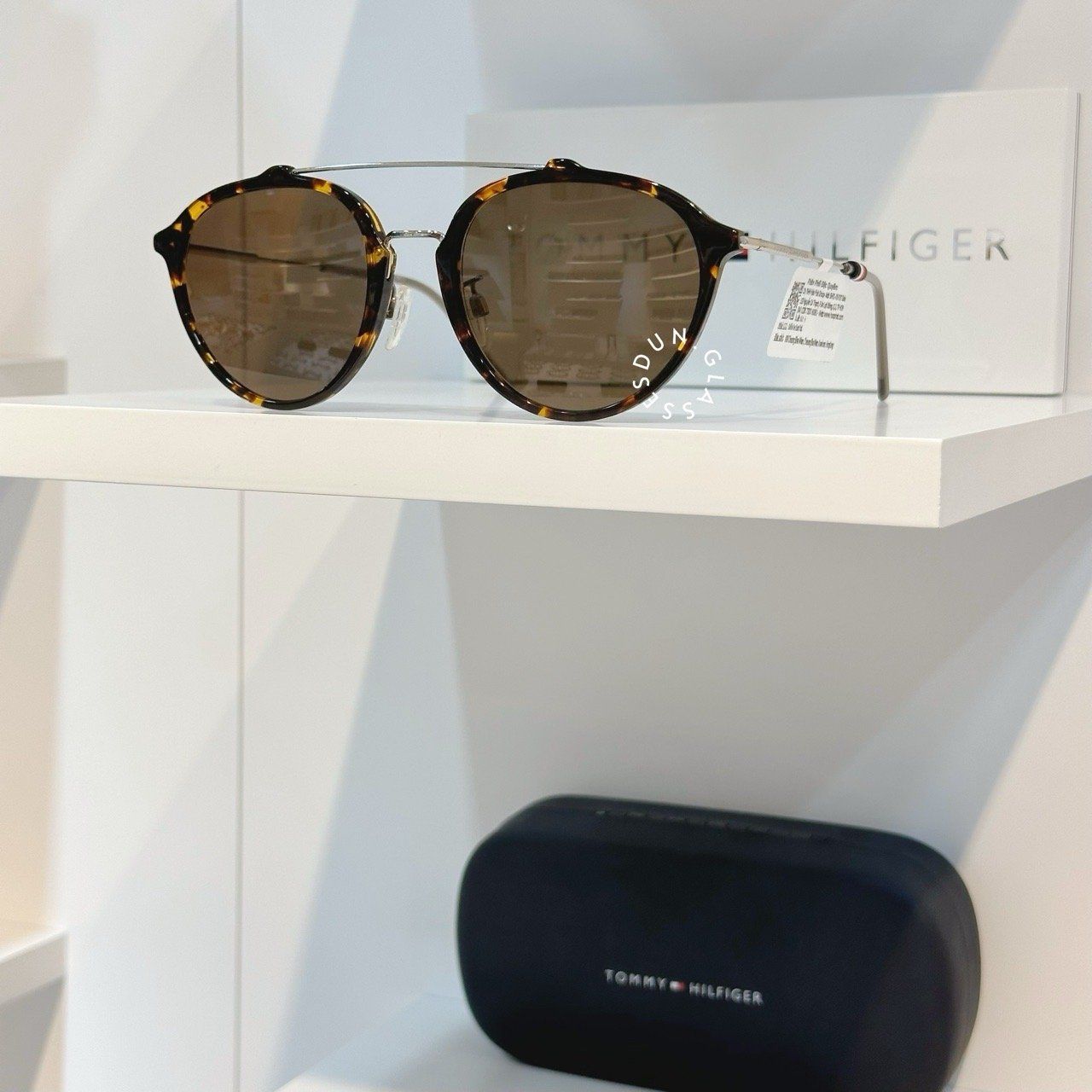  Kính mát Tommy Hilfiger TH 1618 
