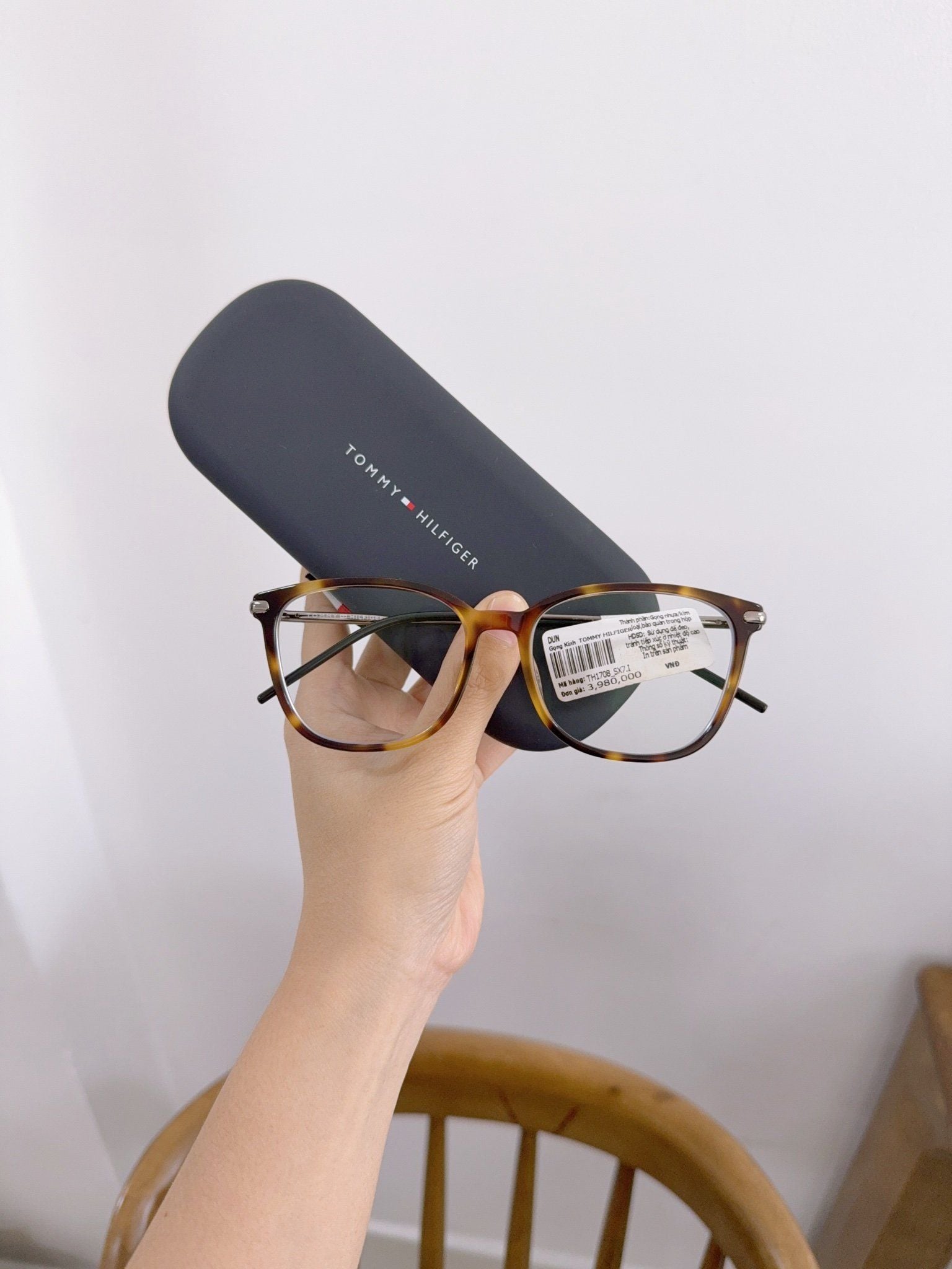  Mắt kính Tommy Hilfiger TH 1708 
