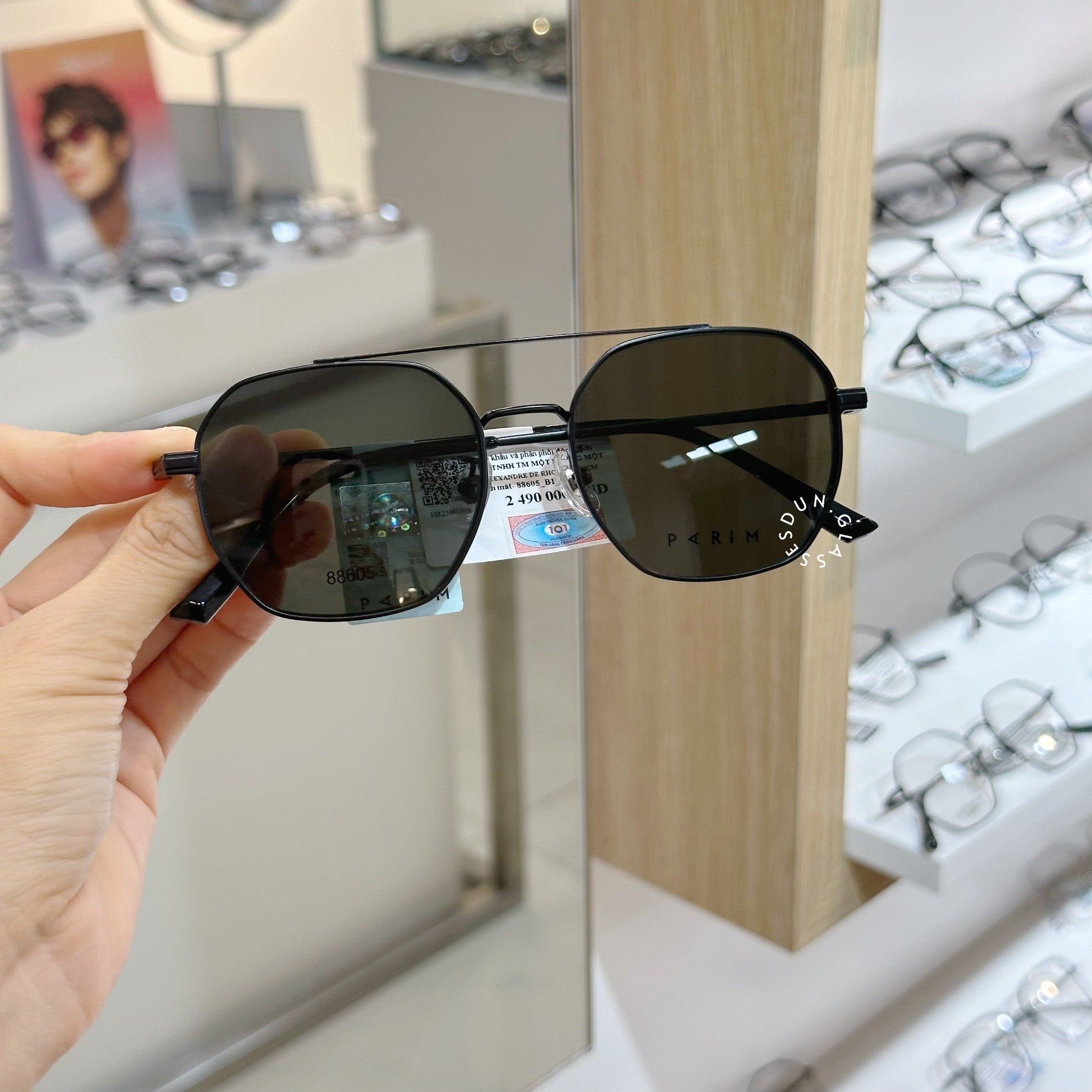  Mắt kính Clip On Parim 88605 