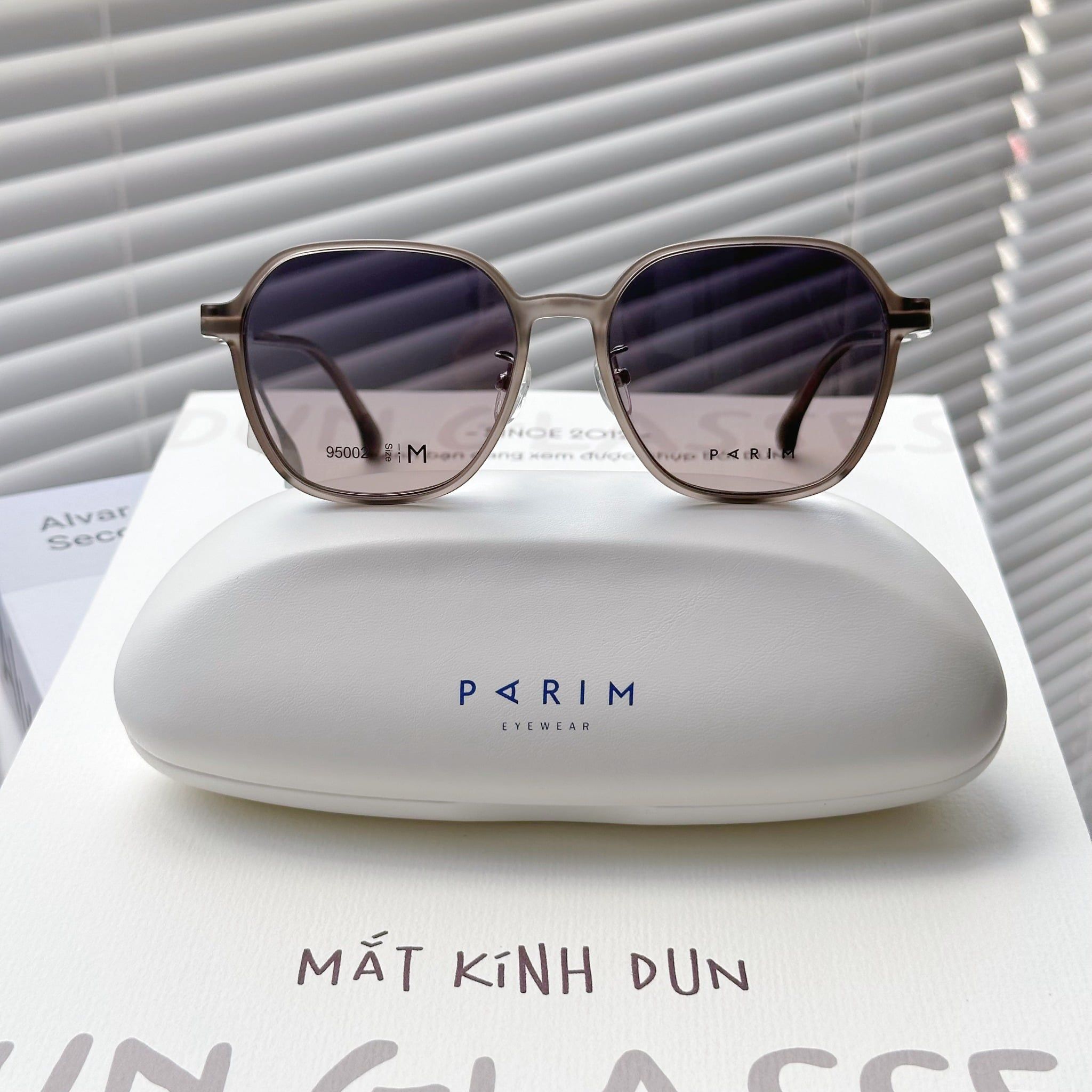  Mắt kính Clip On Parim 95002 