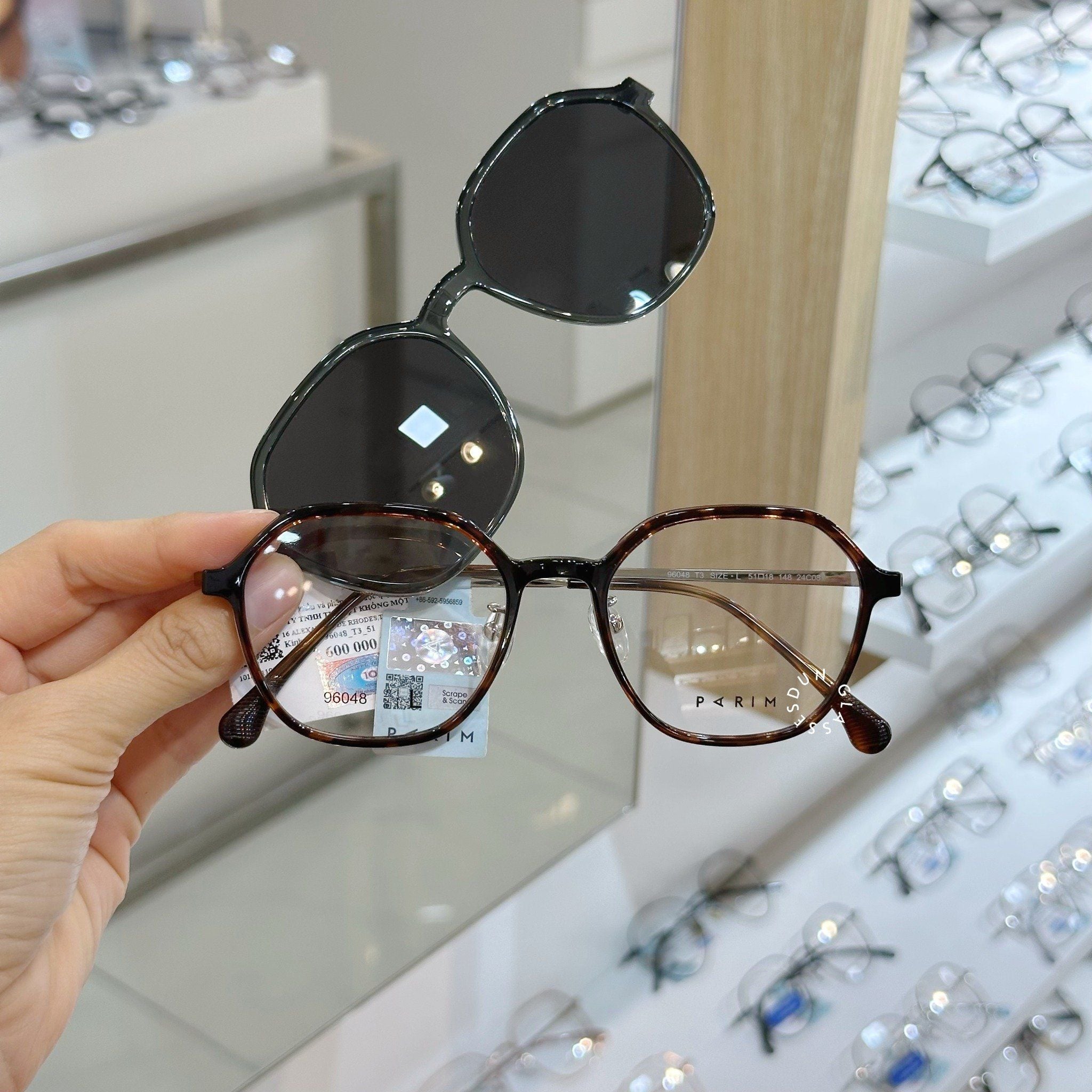  Mắt kính Clip On Parim 96048 