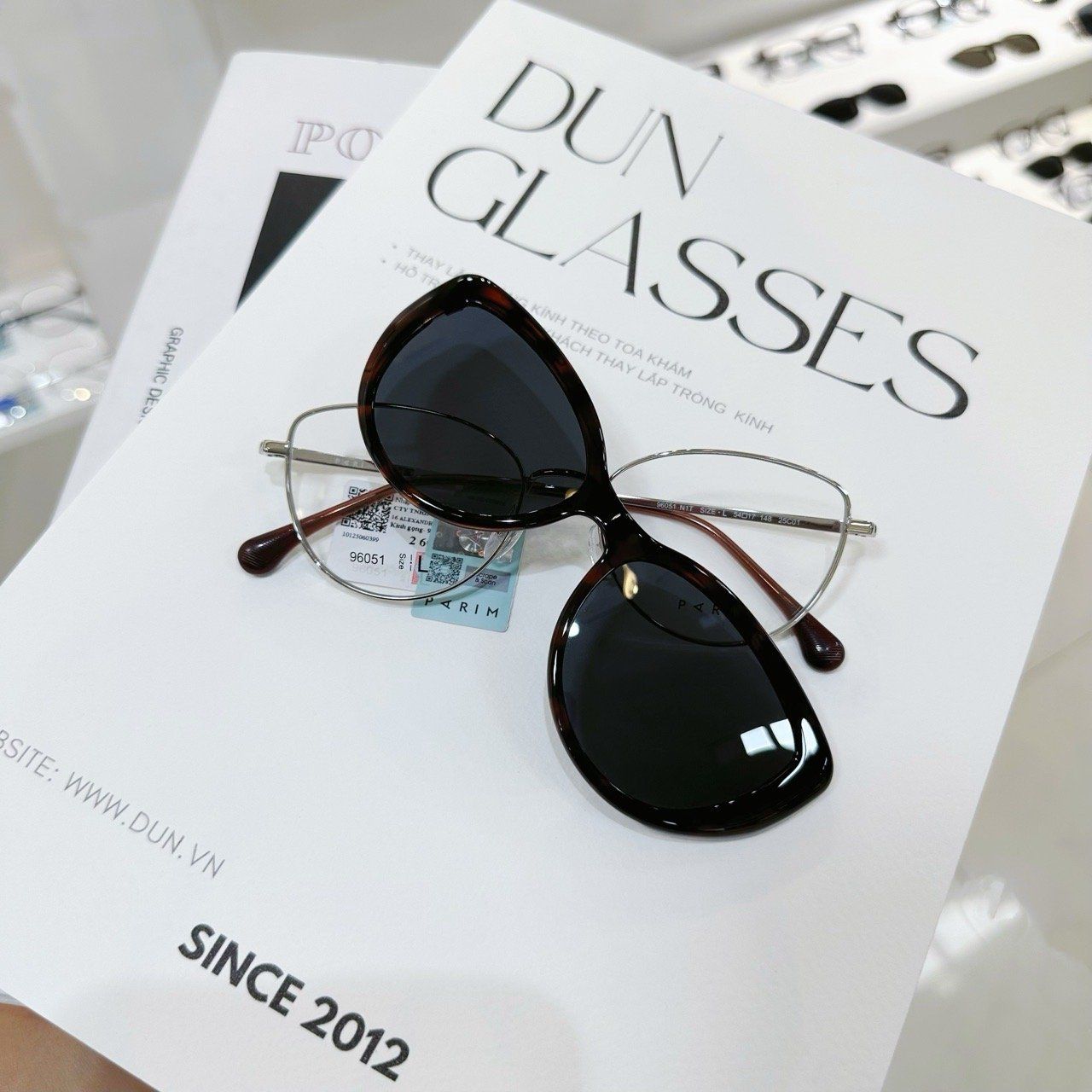  Mắt kính Clip On Parim 96051 
