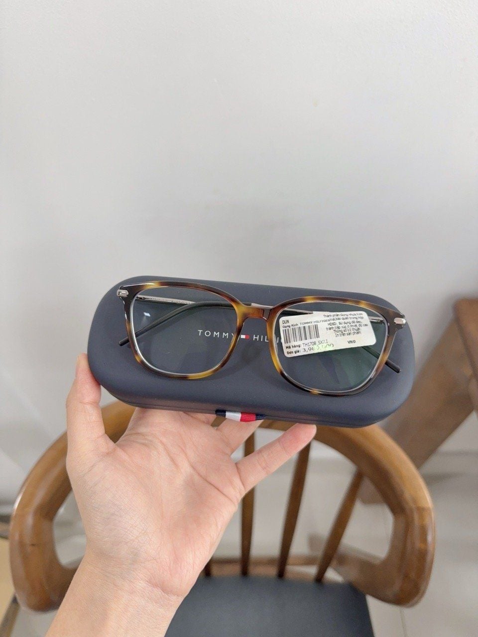  Mắt kính Tommy Hilfiger TH 1708 