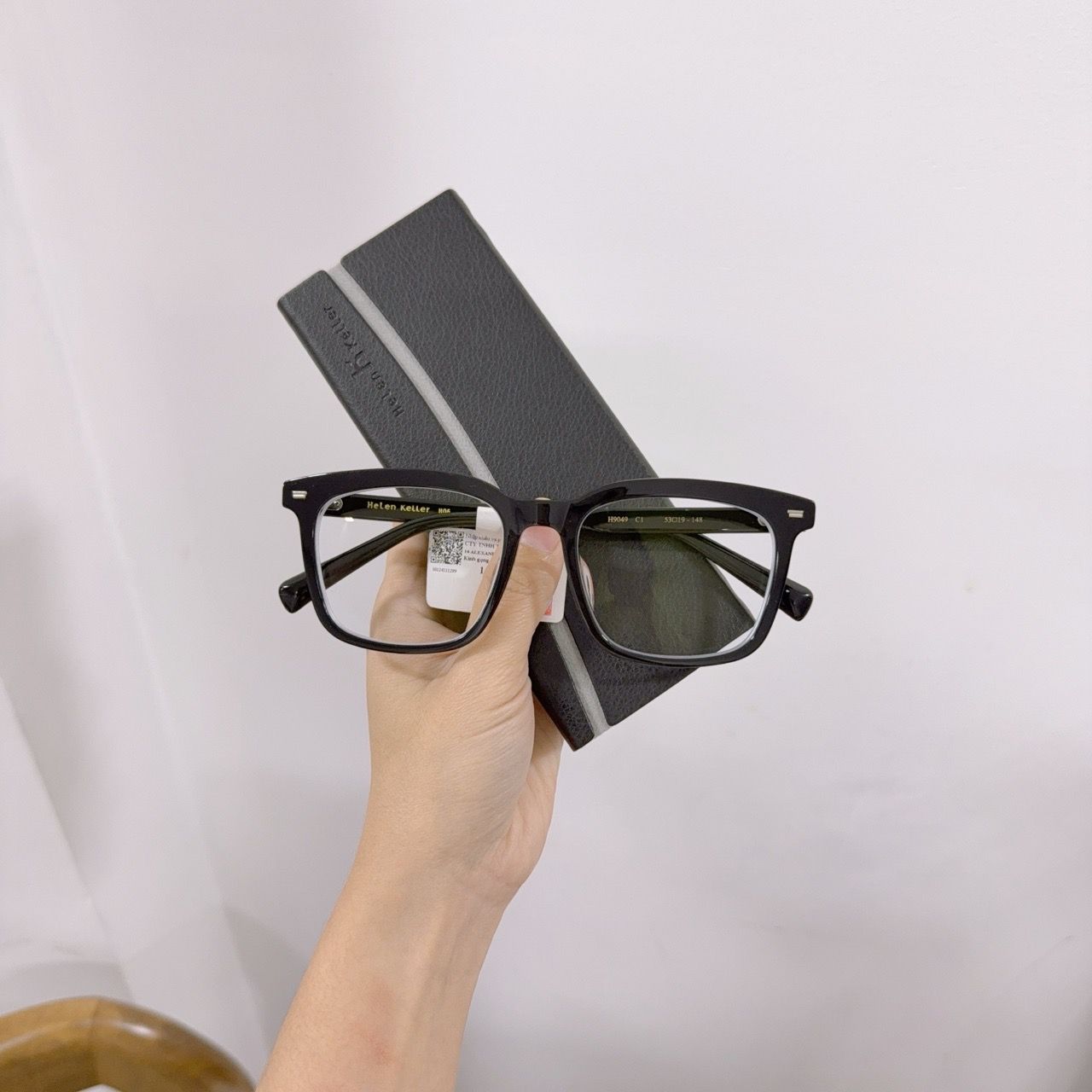  Mắt kính Helen Keller H9049 