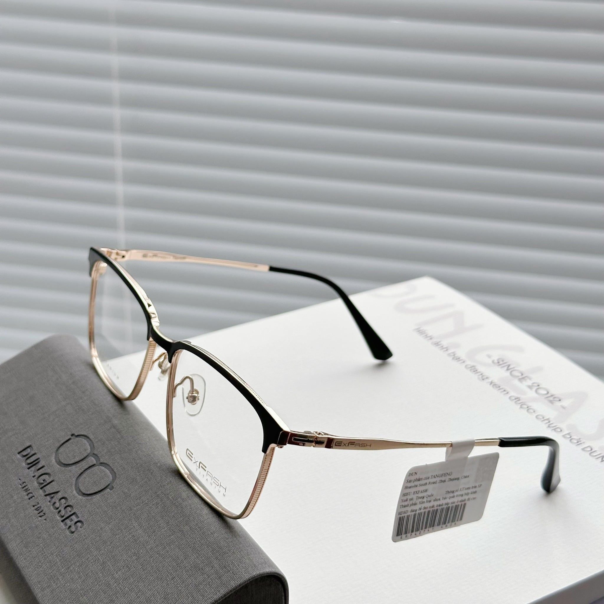  Mắt kính beta titanium Exfash EF 74274 T 