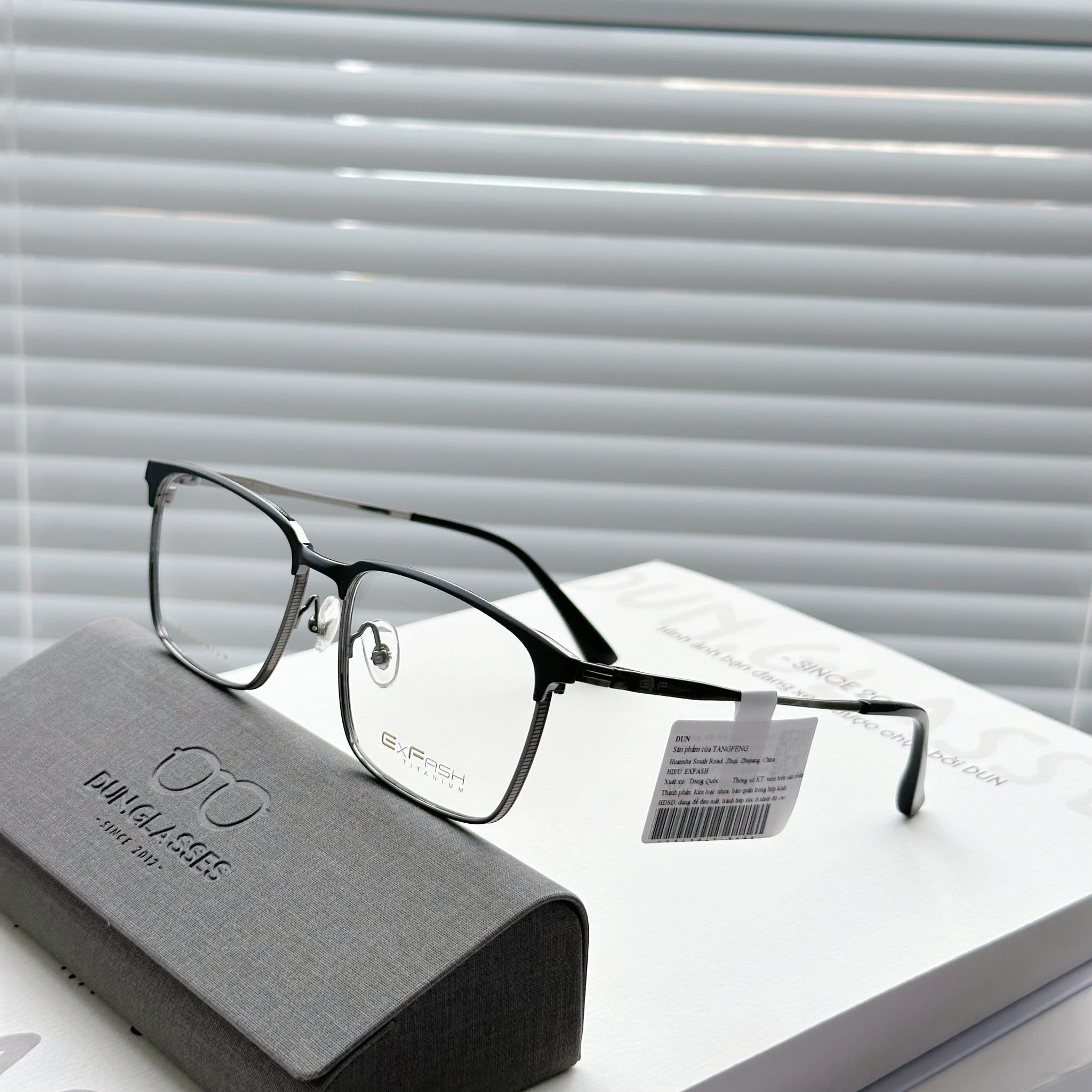  Mắt kính beta titanium Exfash EF 74274 T 