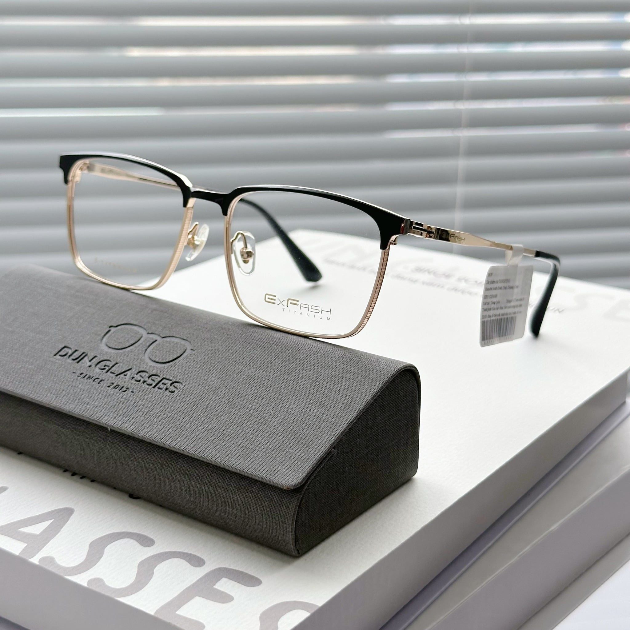  Mắt kính beta titanium Exfash EF 74274 T 
