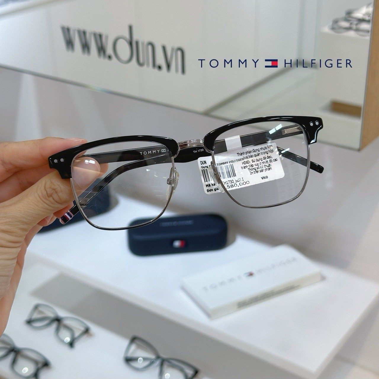  Mắt kính Tommy Hilfiger TH 1730 