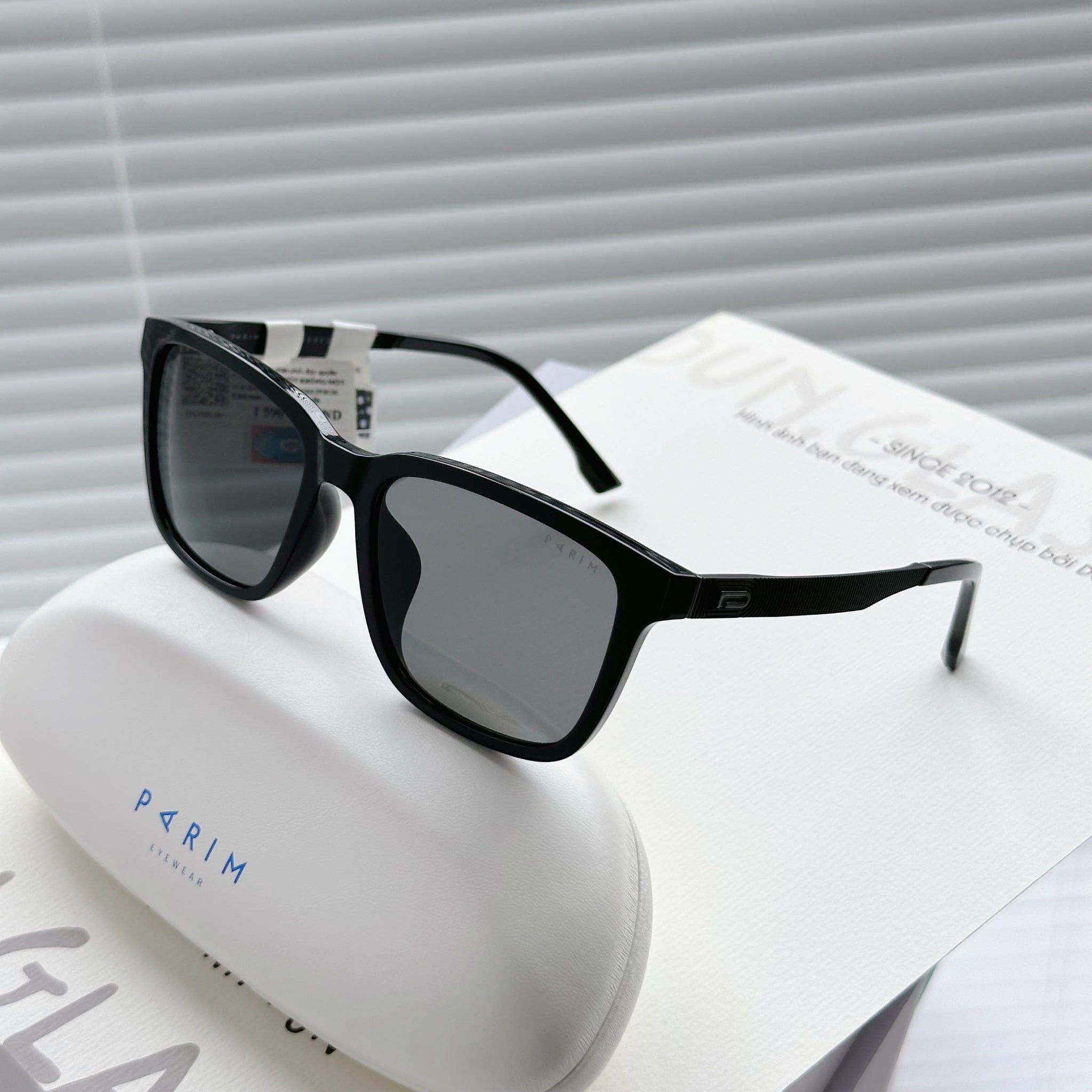  Kính mát Parim 76023 