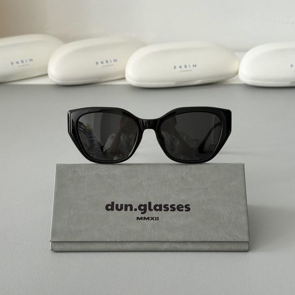  Kính mát Parim 76075 