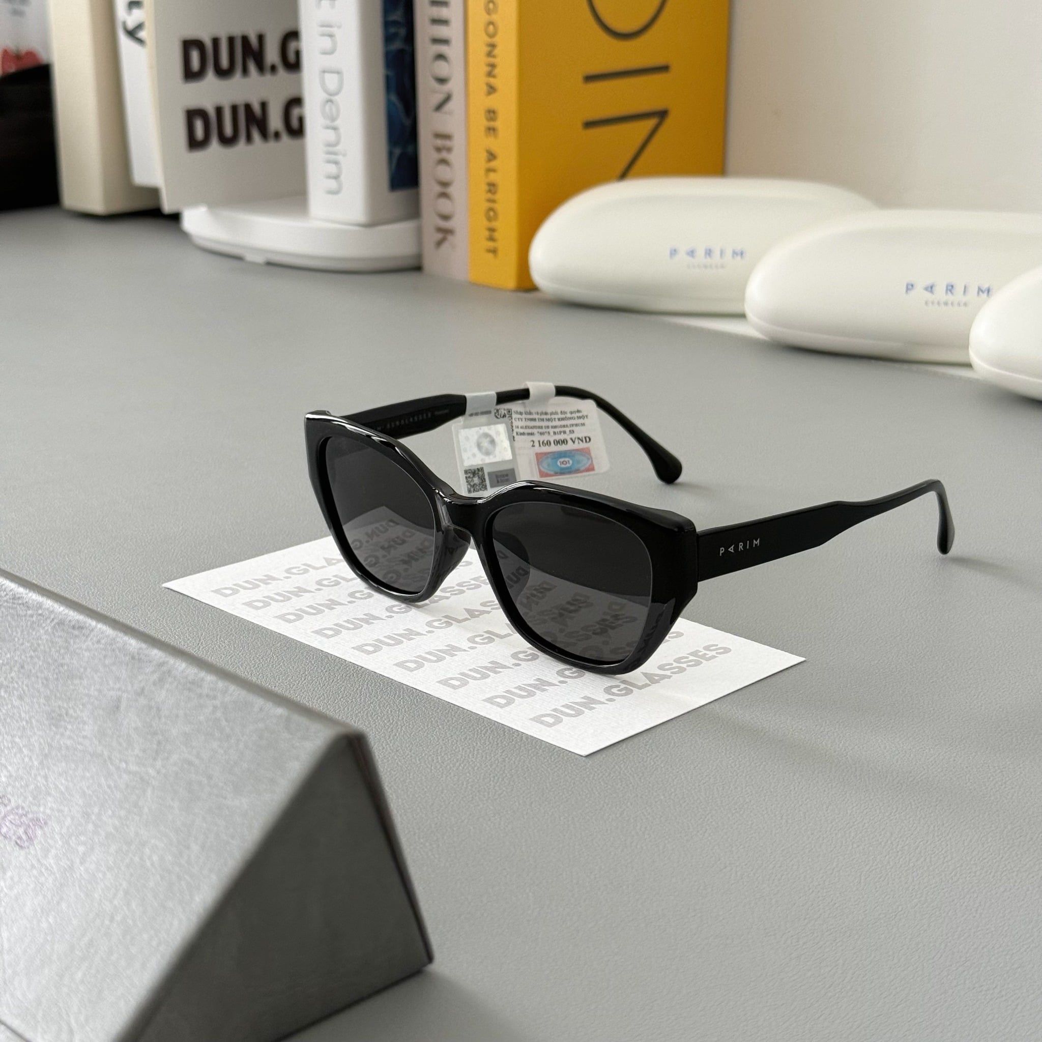 Kính mát Parim 76075 