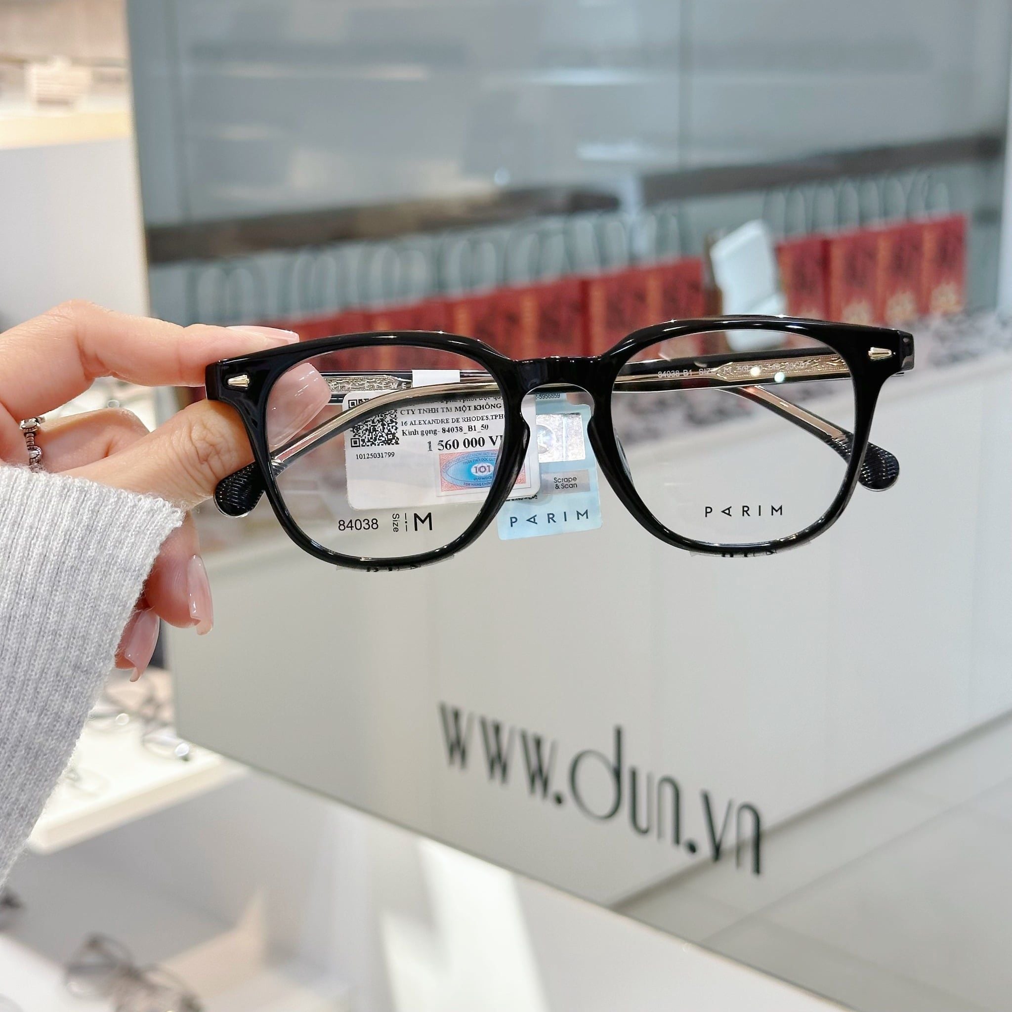  Mắt kính Parim 84038 