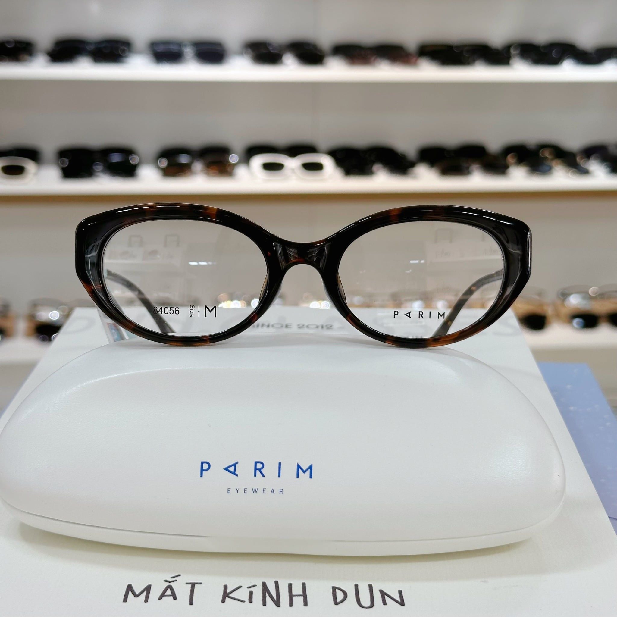  Mắt kính Parim 84056 