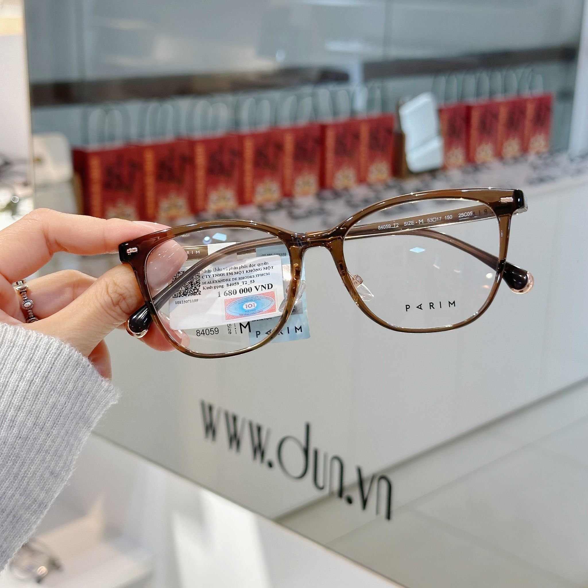  Mắt kính Parim 84059 