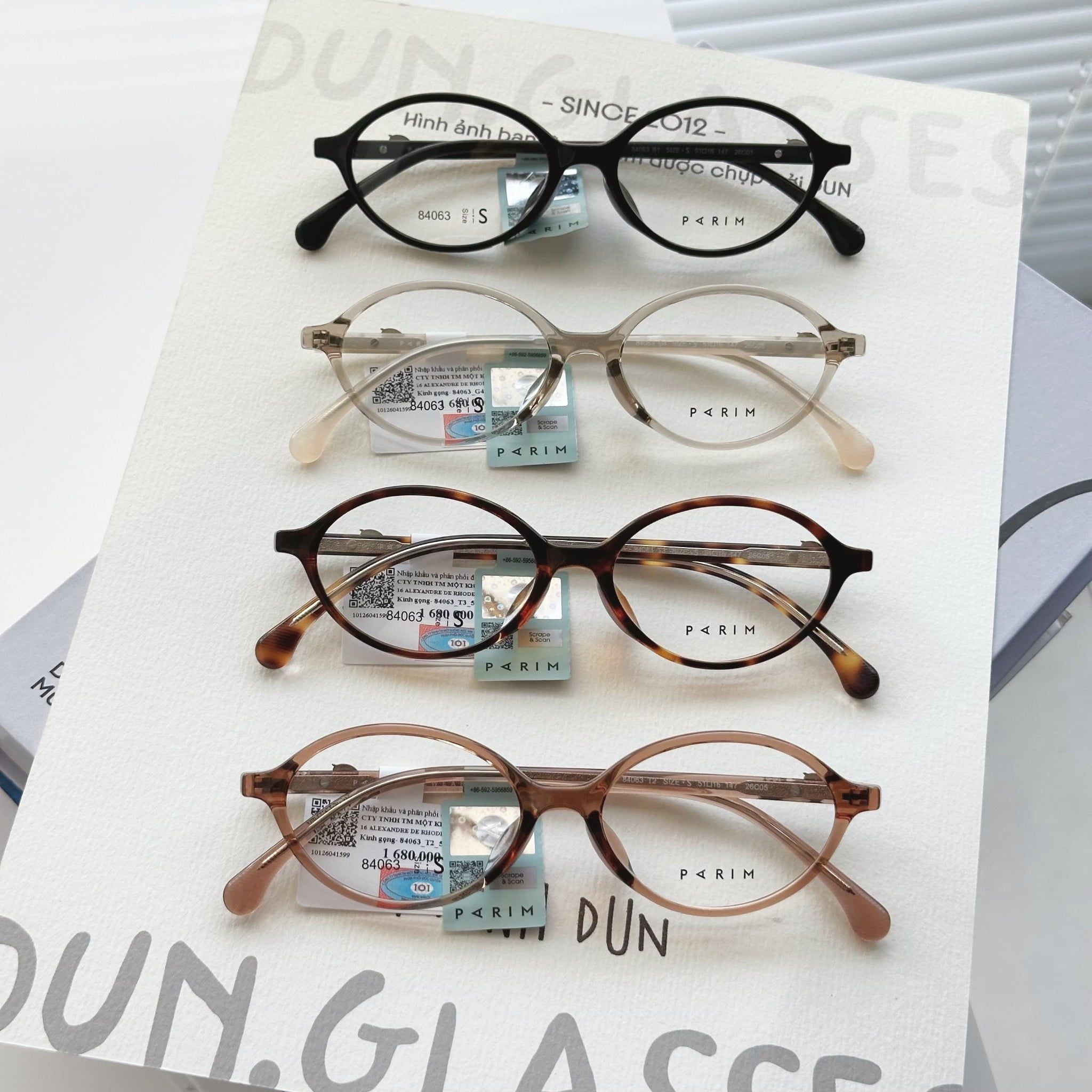  Mắt kính oval Parim 84063 