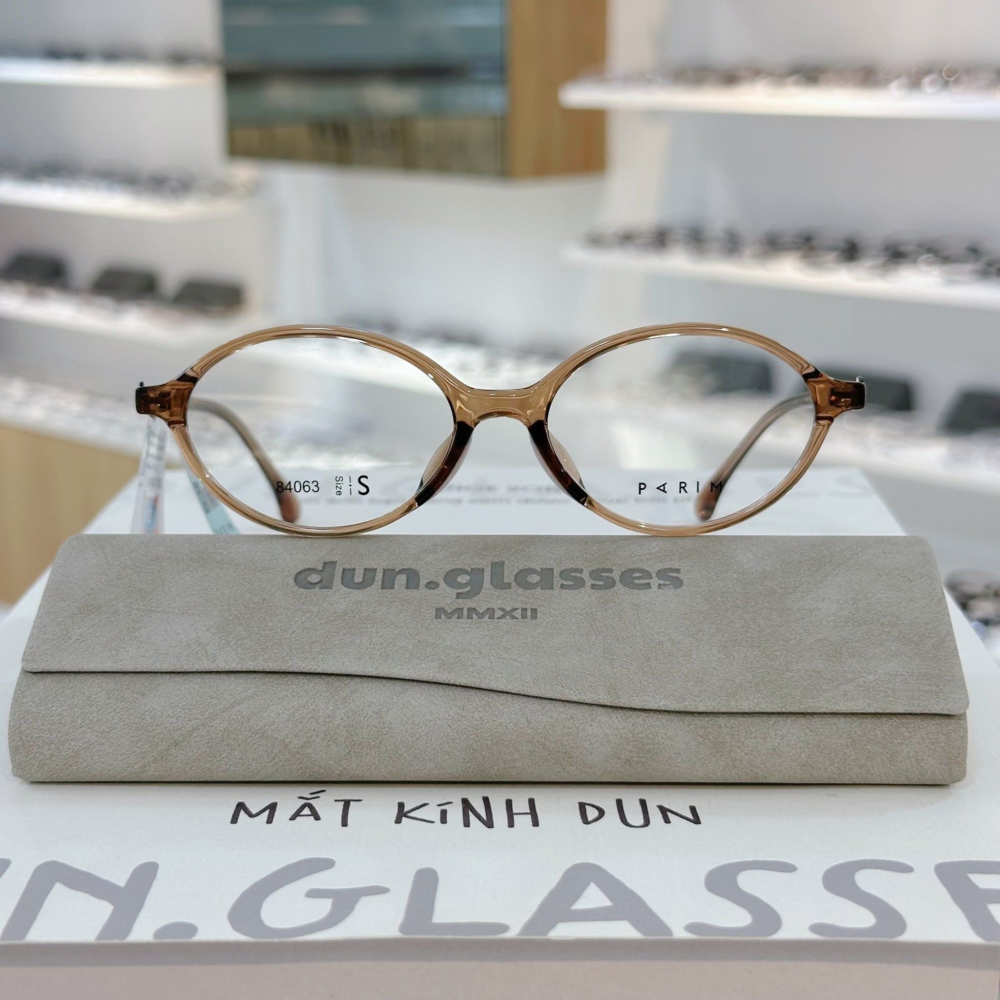  Mắt kính oval Parim 84063 