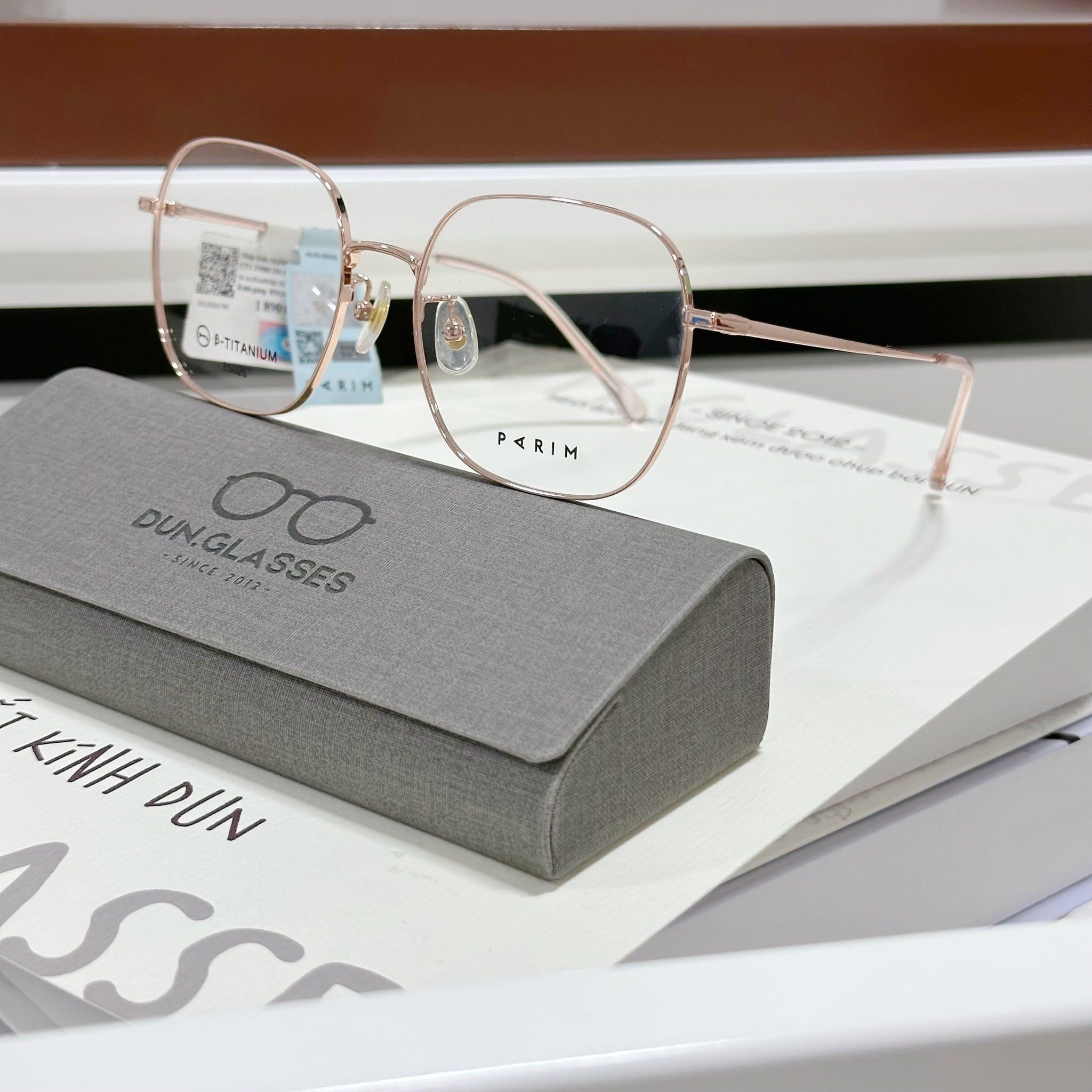  Mắt kính beta titanium Parim 85026 