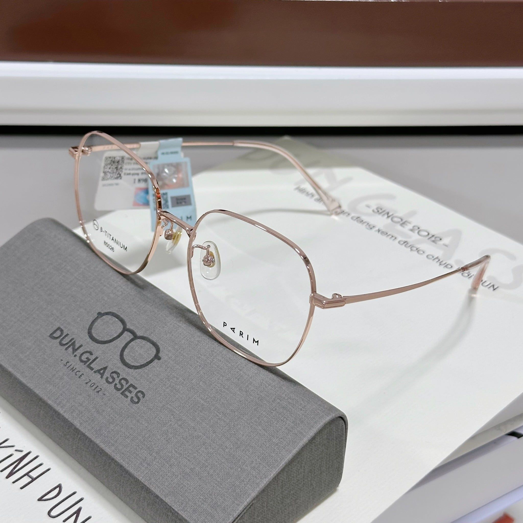  Mắt kính beta titanium Parim 85026 