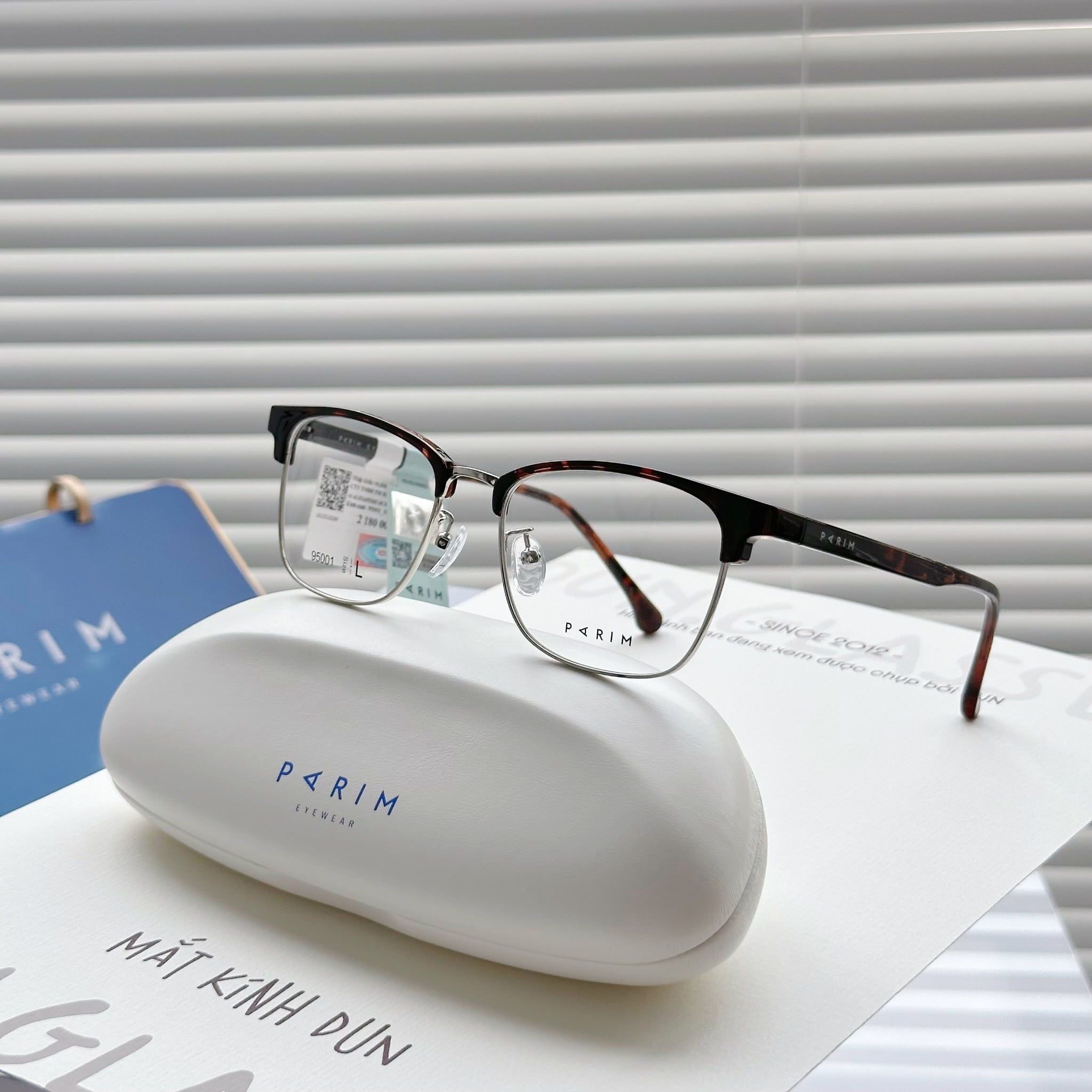  Mắt kính Clip On Parim 95001 