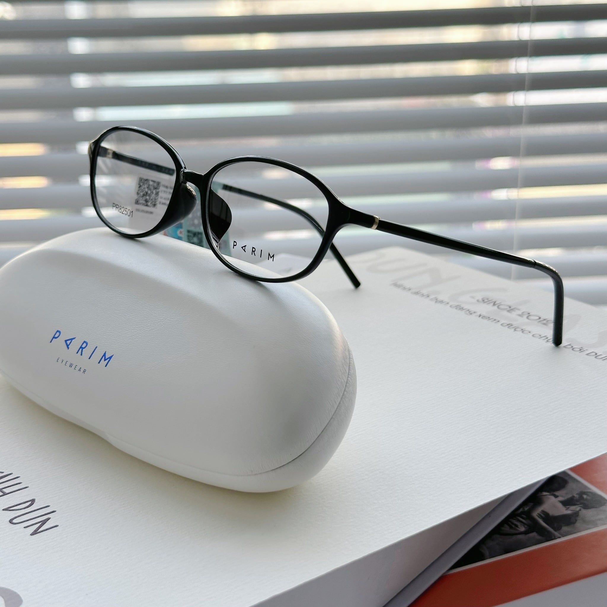 Mắt kính Clip On Parim PR 82501 