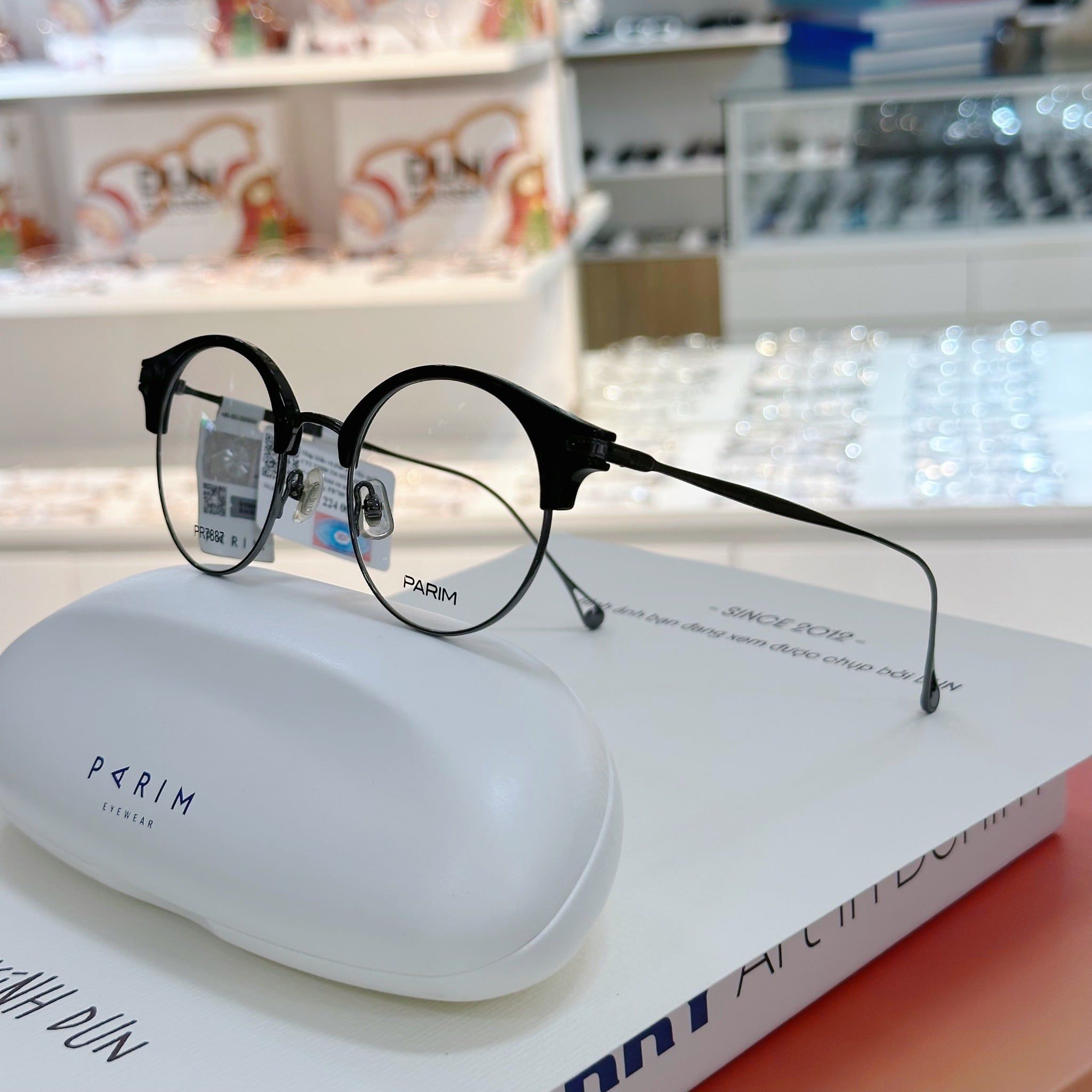  Mắt kính Parim PR 7887 